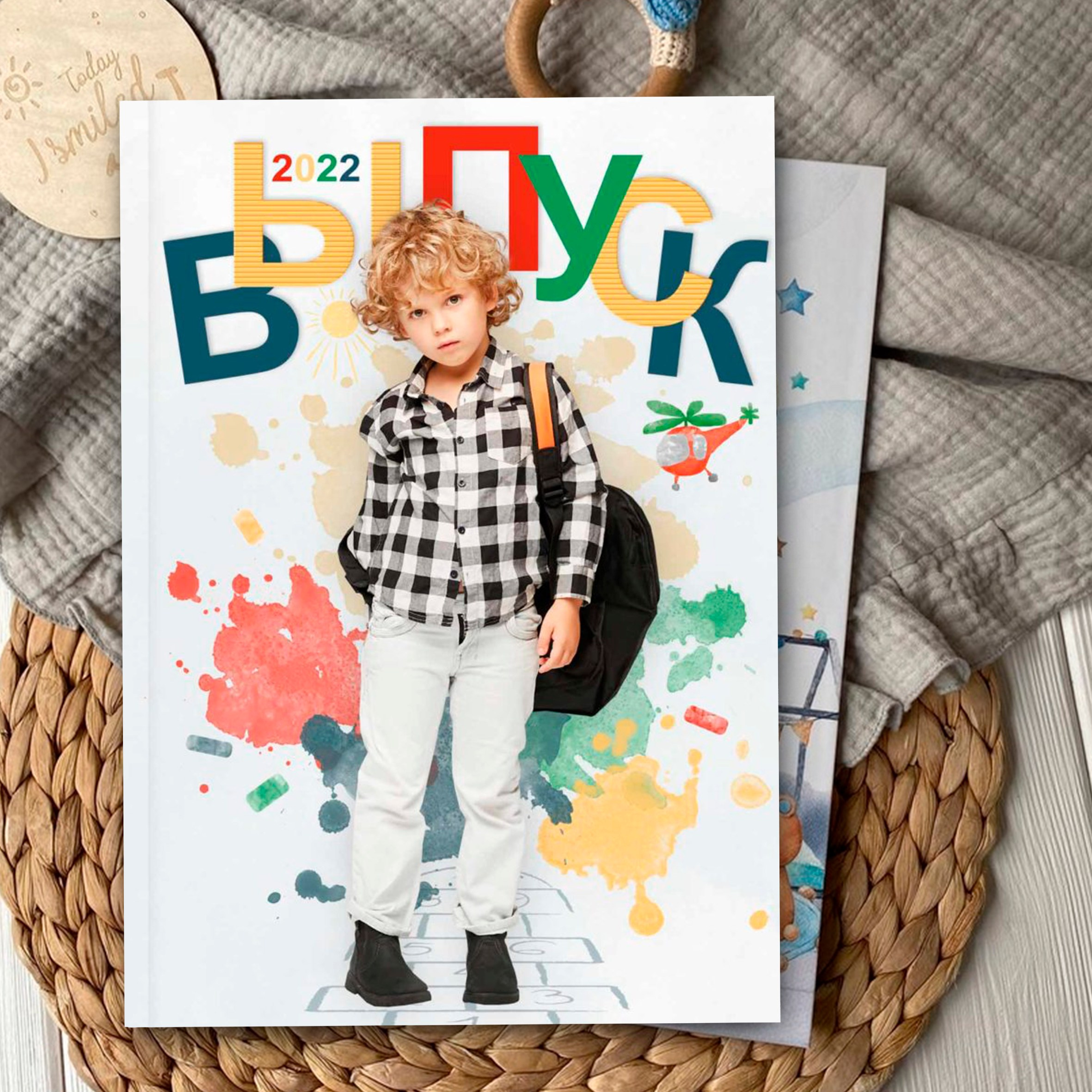 Выпускной альбом для детского сада Дизайн «ВЫПУСК» на 2 разворота. Medlori fotobook Выпускные альбомы в Липецке Лариса Медведева