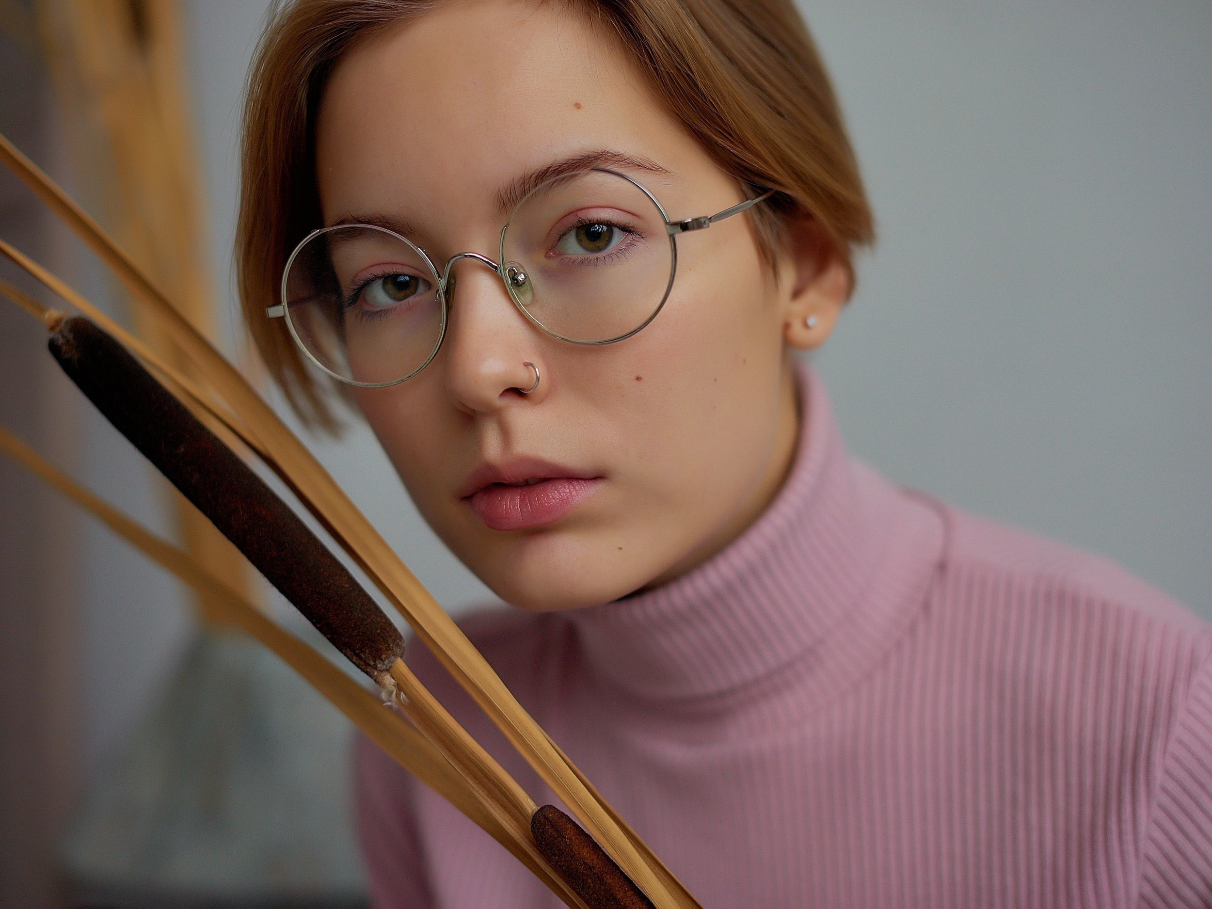 Аня в студии керамики. Фотограф для людей и брендов в Санкт-Петербурге