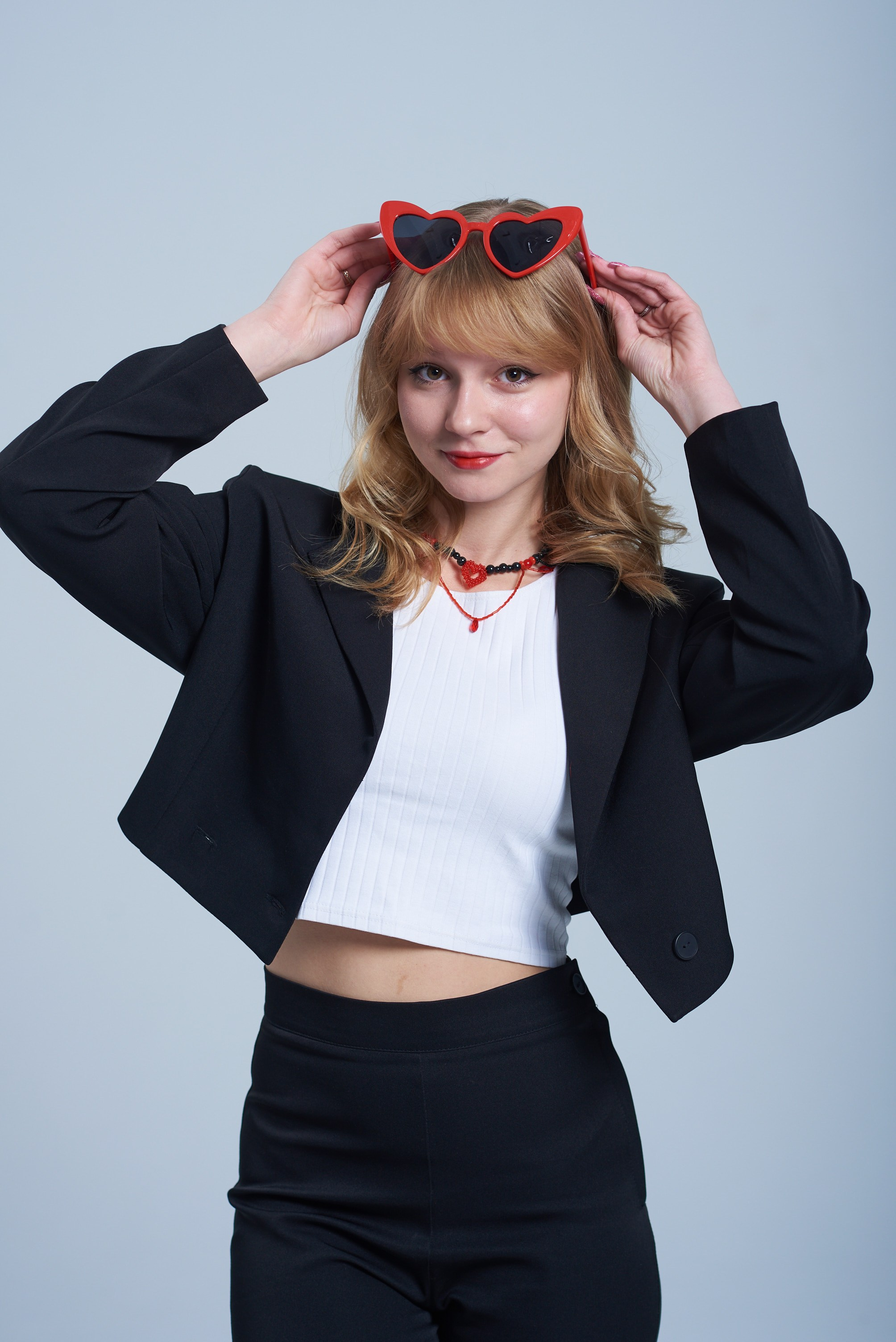 Фотосессии для выпускников в студии. Фотосъёмка, видеосъёмка, обучение