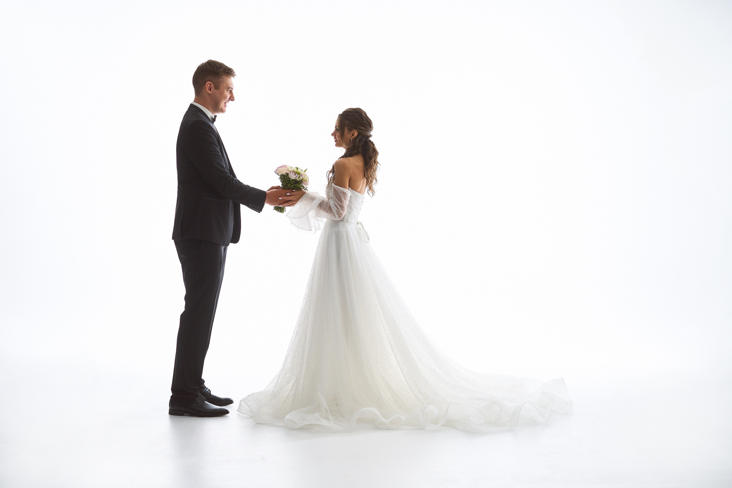 Свадебная съёмка в фотостудии