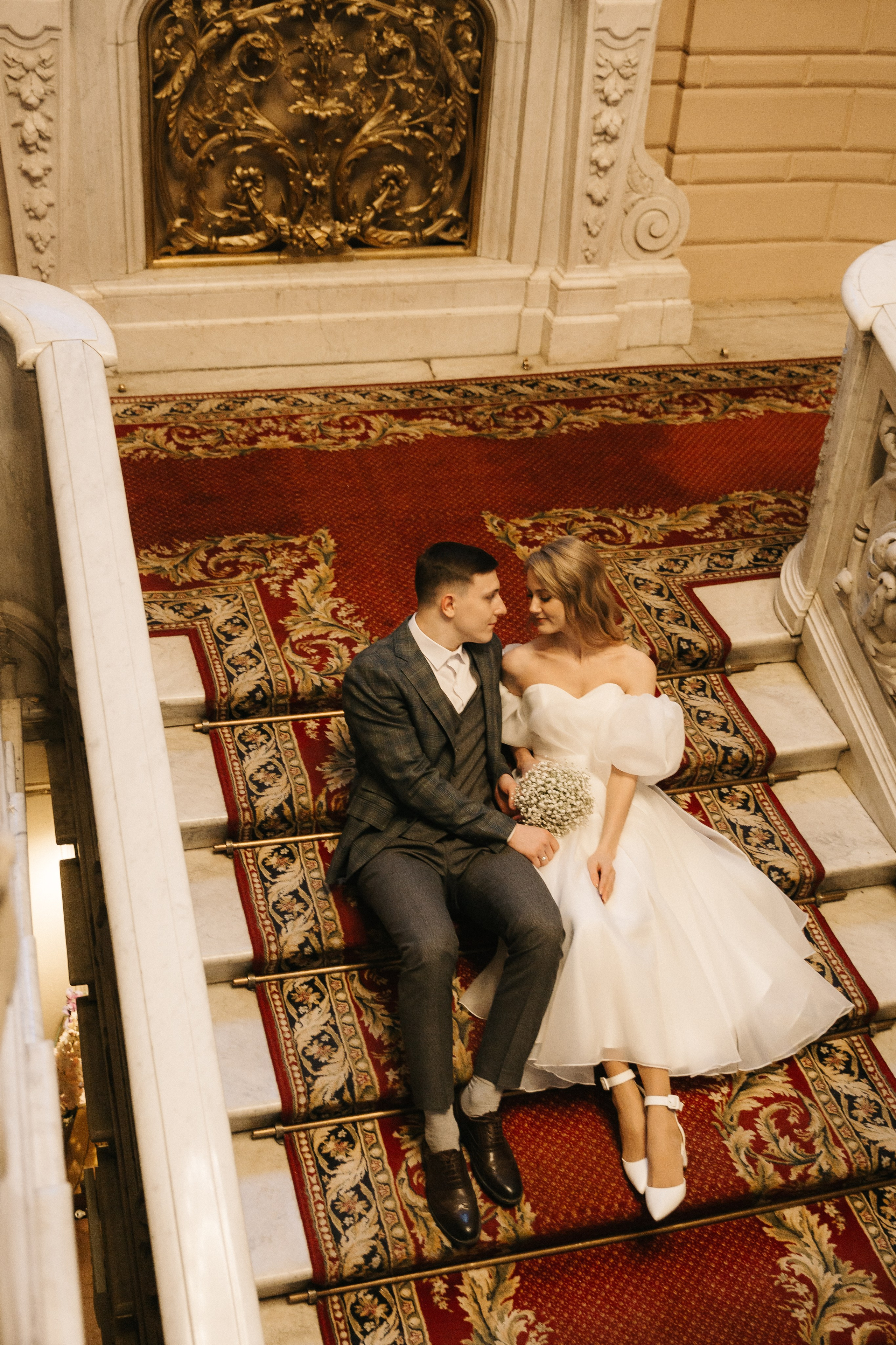 ДВОРЕЦ № 1 | Март, Исаакий, Английская набережная. Свадебный фотограф в Санкт-Петербурге Полина Корзухина