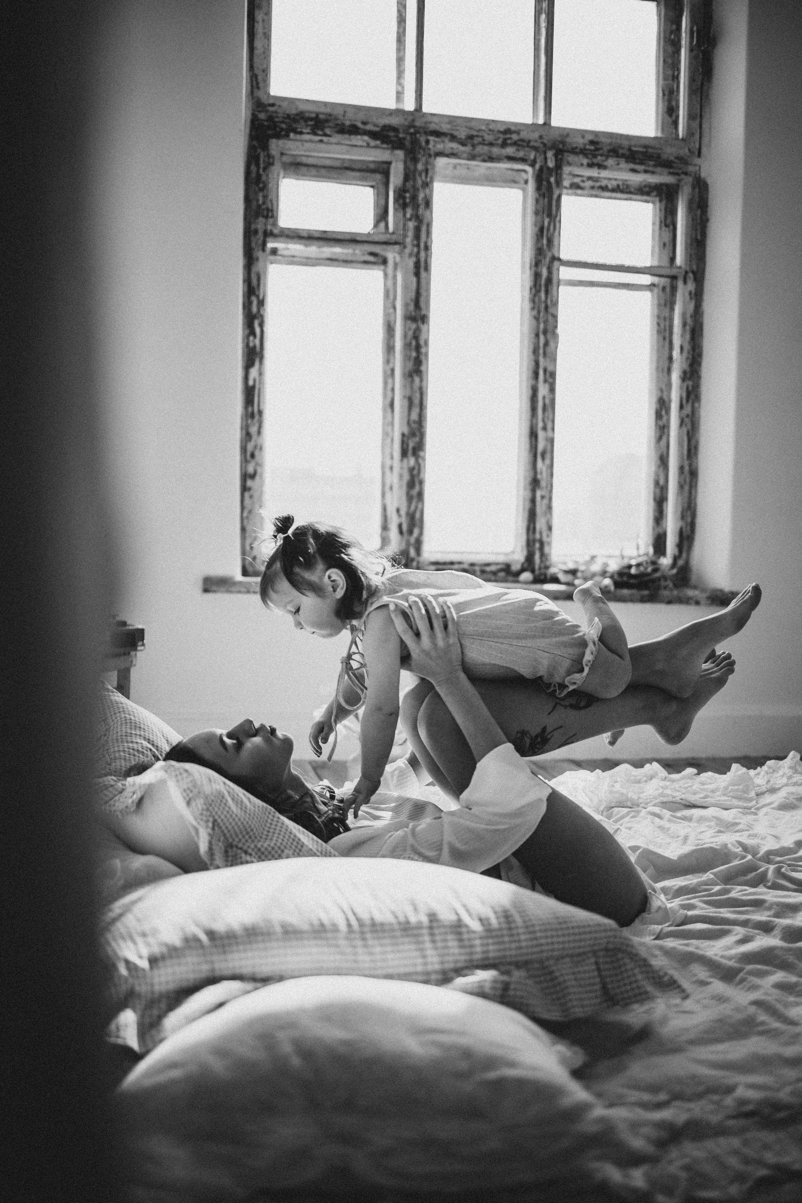 Вика и маленькая София. Фотограф Алевтина Матешук