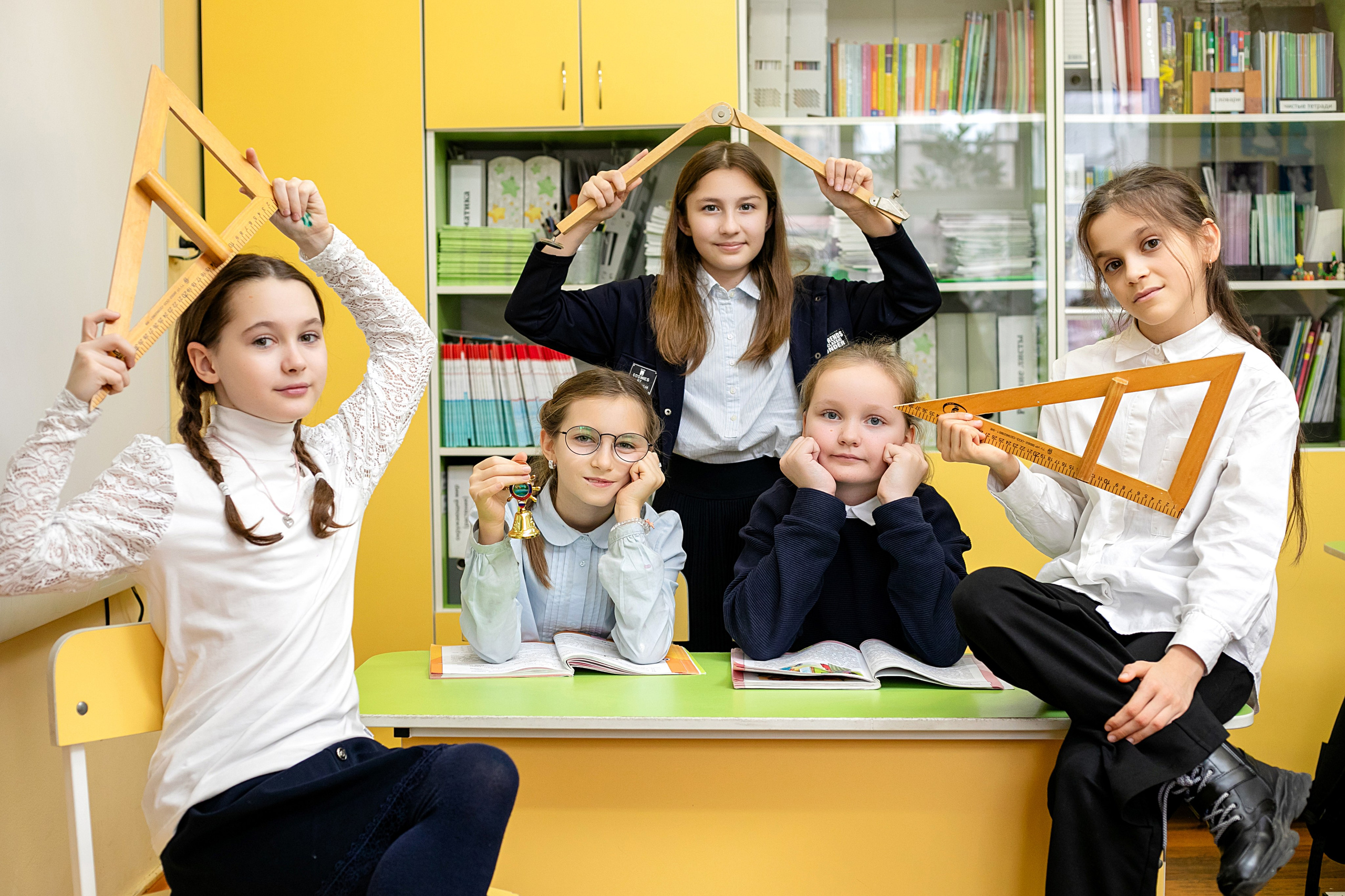 Фотосессия в 49 школе 4 класс. Семейный и детский фотограф Марина Баладьян Сочи / Краснодар / Москва