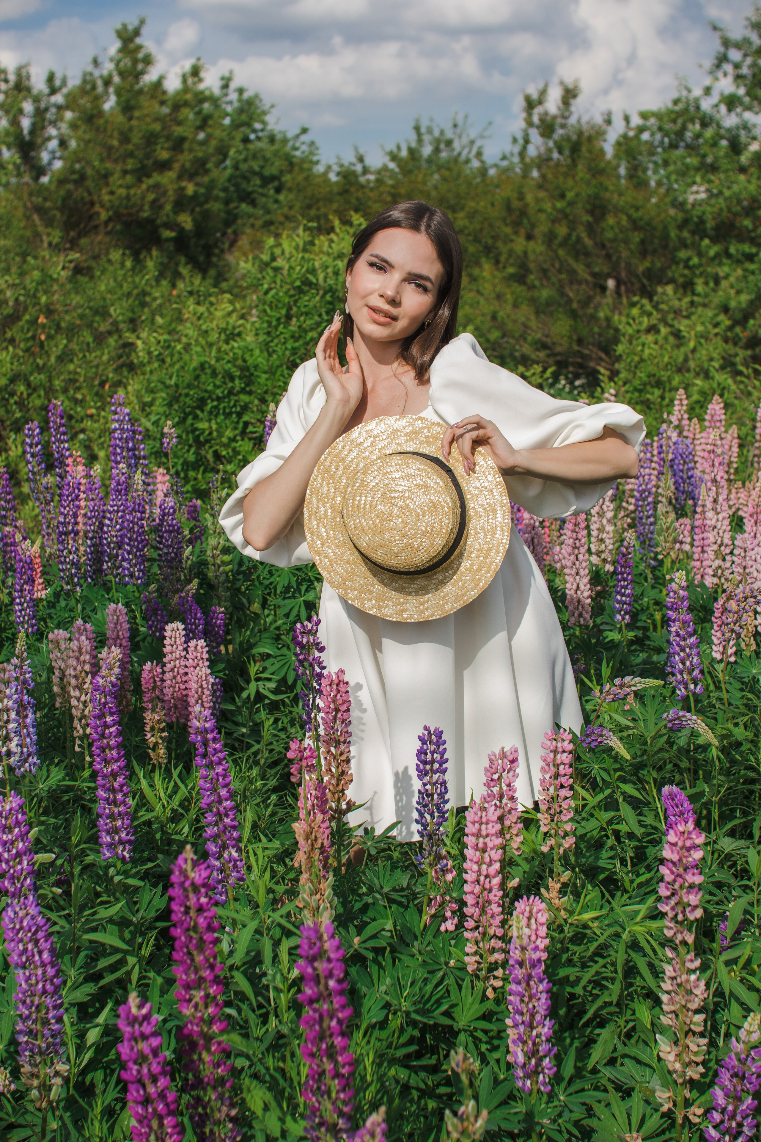 Девушках в люпинах