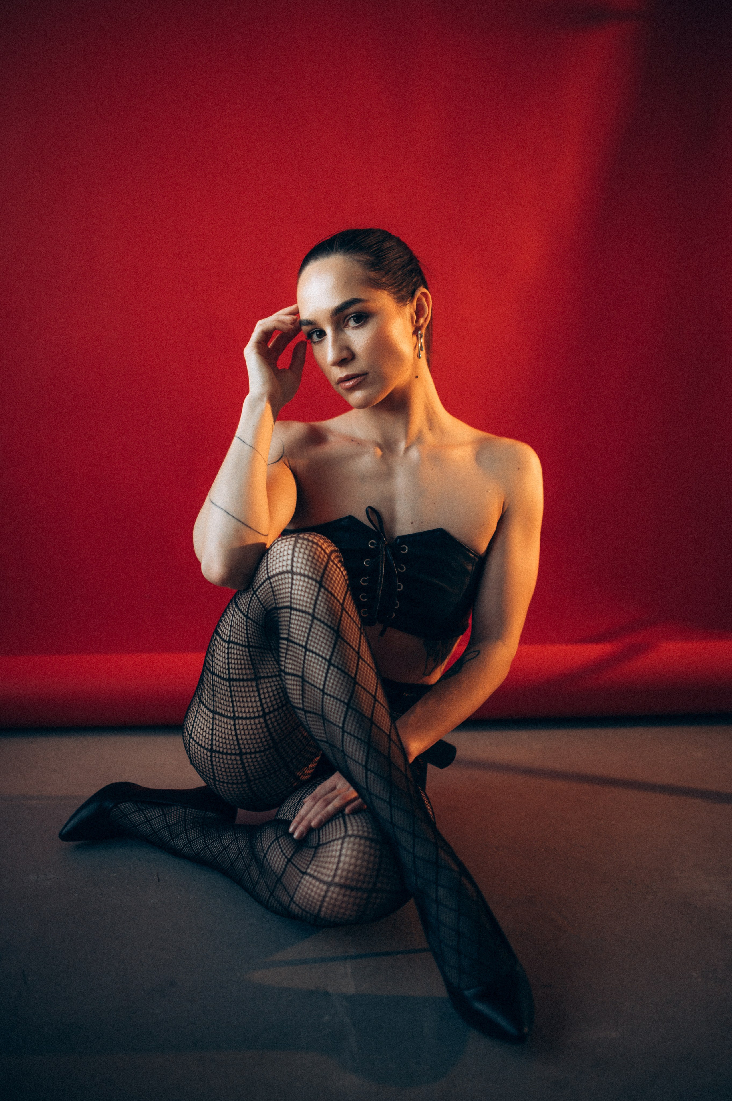 Дерзкая фотосессия в студии. Фотограф Алексин, Тула