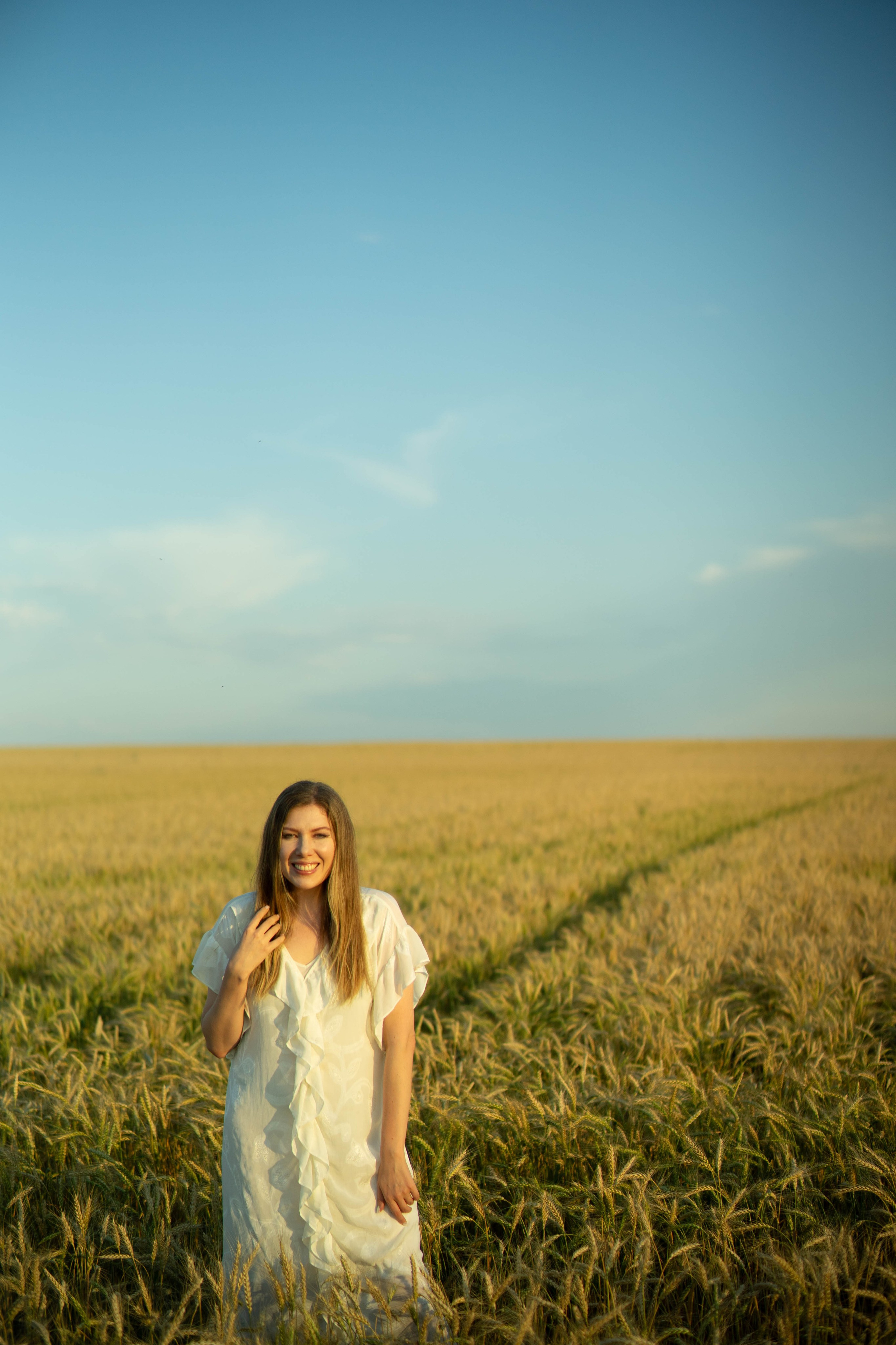 Anna. Lifestyle photographer Turku. I catch emotions in the frame