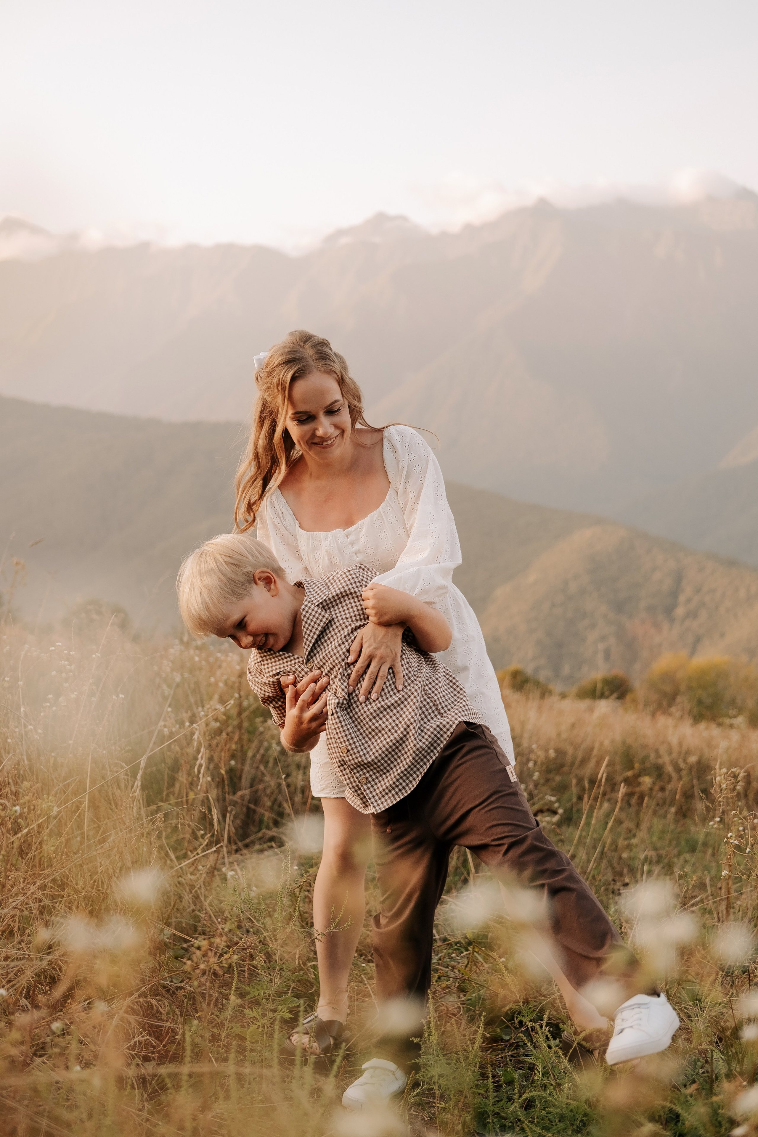 Семейные фотосессии в Сочи, Сириус и на Красной поляне. Семейный, свадебный фотограф Сочи, Адлер, Красная поляна