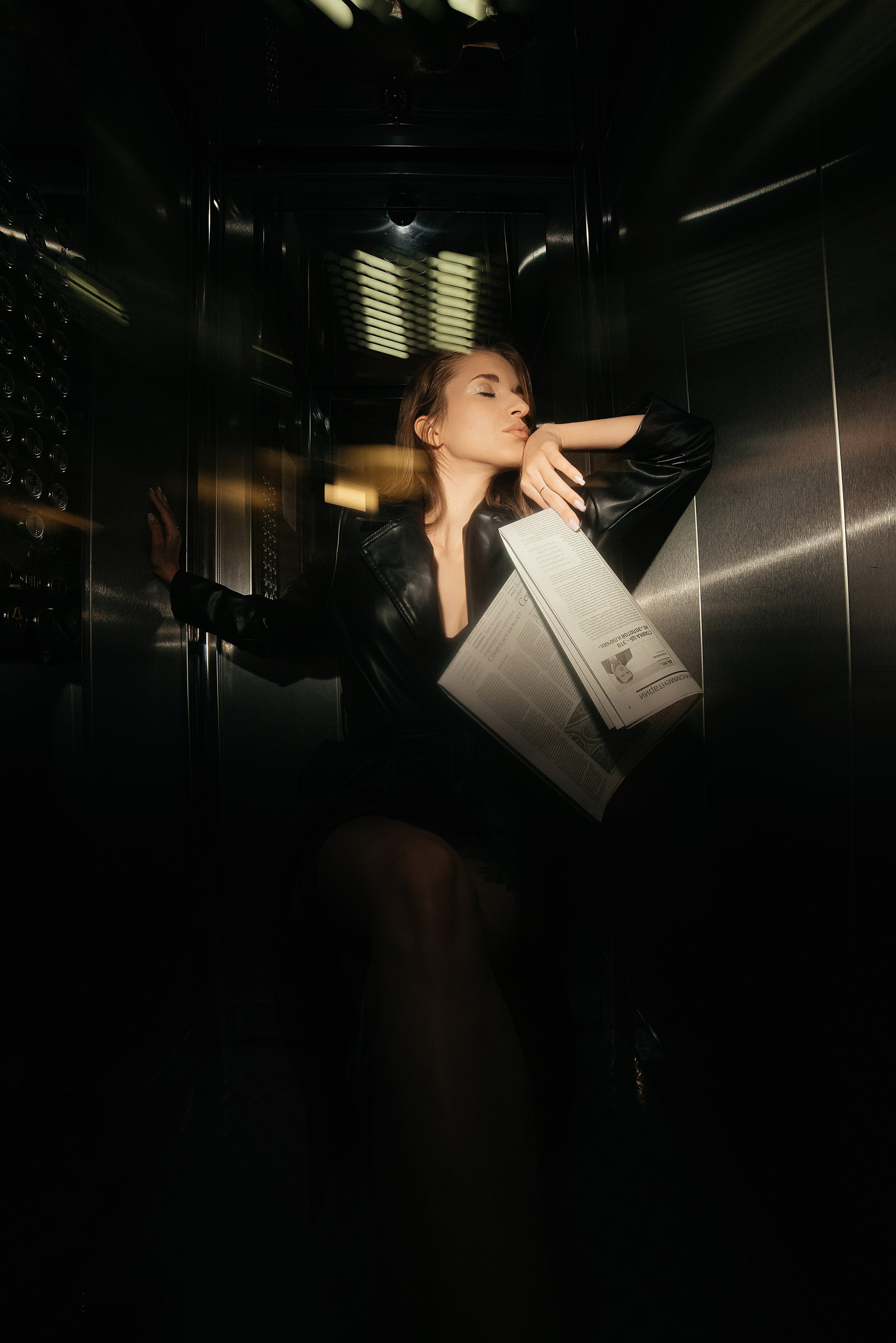 Фотосессия в лифте — легко. Свадебный и семейный фотограф в Ростове-на-Дону Алина Астахова