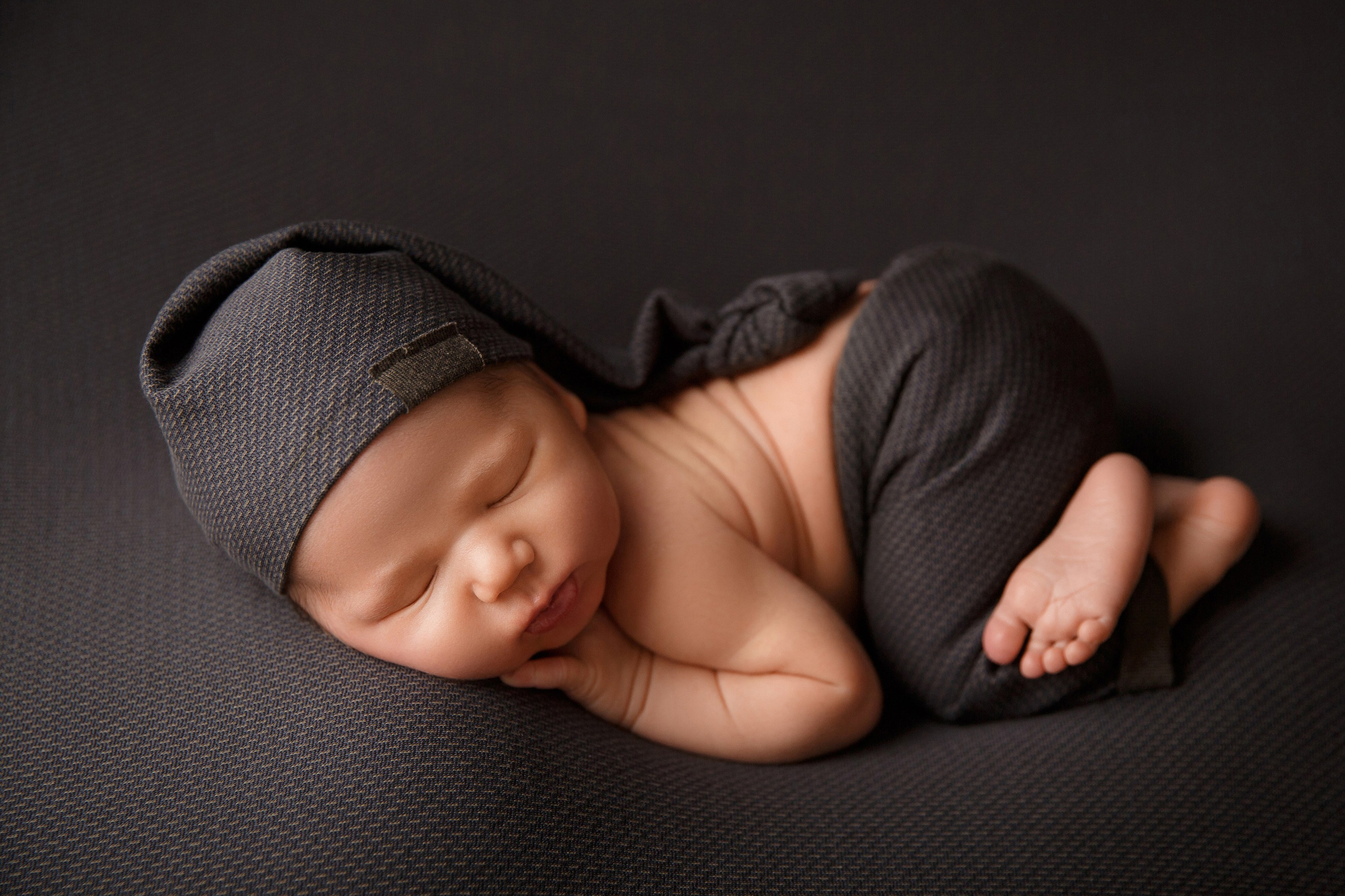 Gray. Фотограф новорожденных, семейный фотограф в Санкт-Петербурге