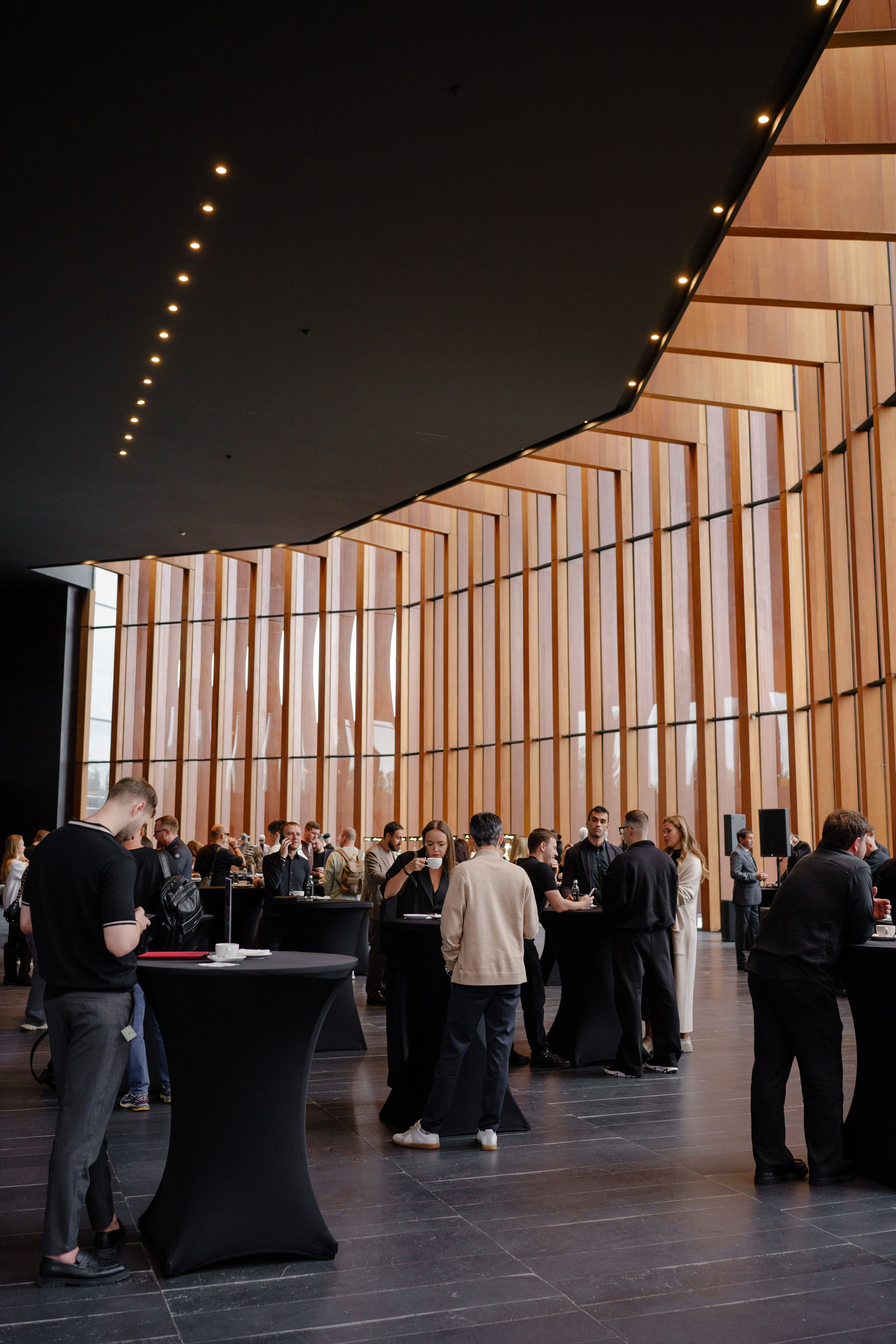 Фотограф репортажный на конференцию/форум в Москве. Репортажный фотограф в Москве Саша Дружинина