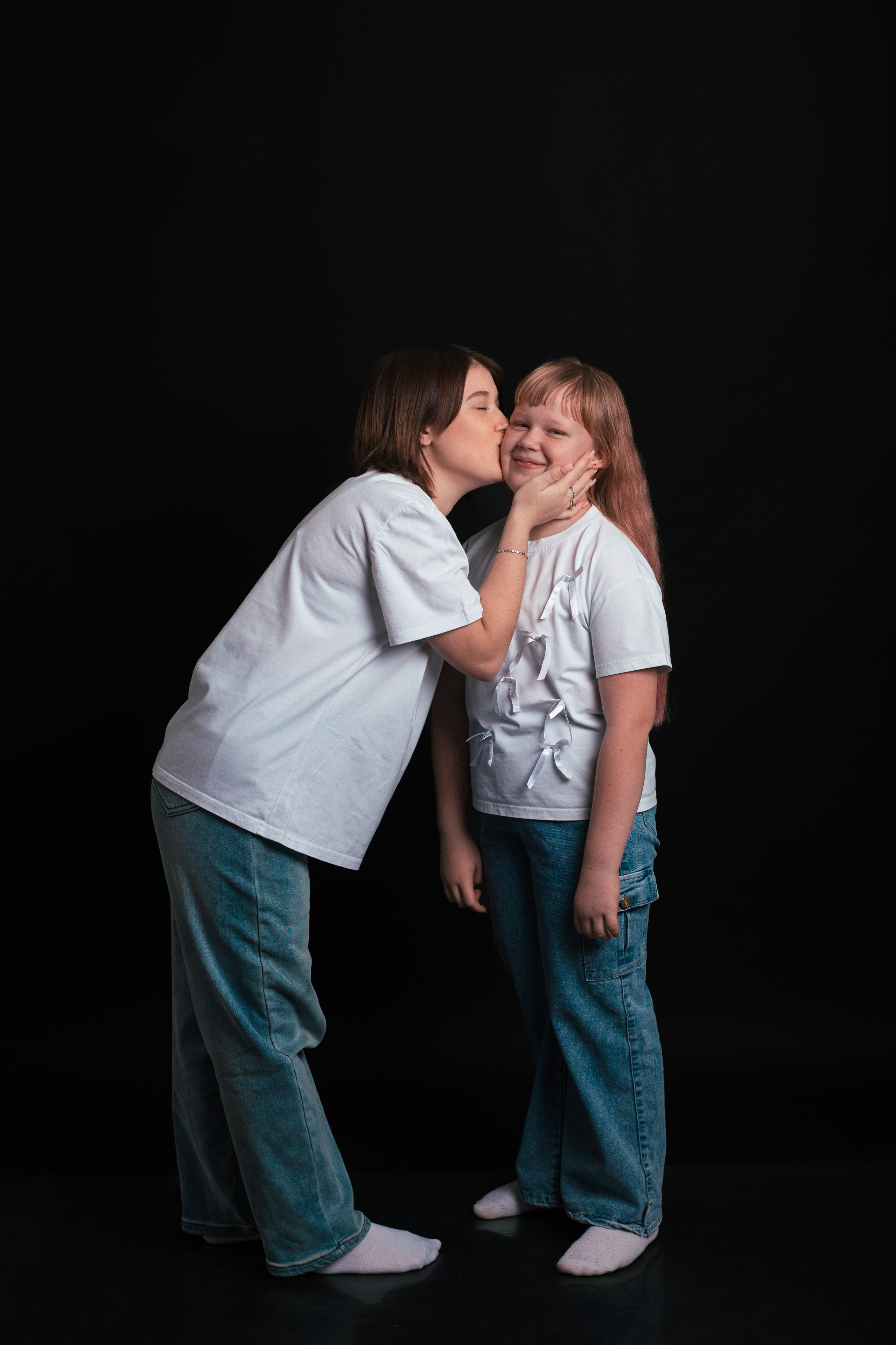 Sonya & Karina. Руслан Ивановский