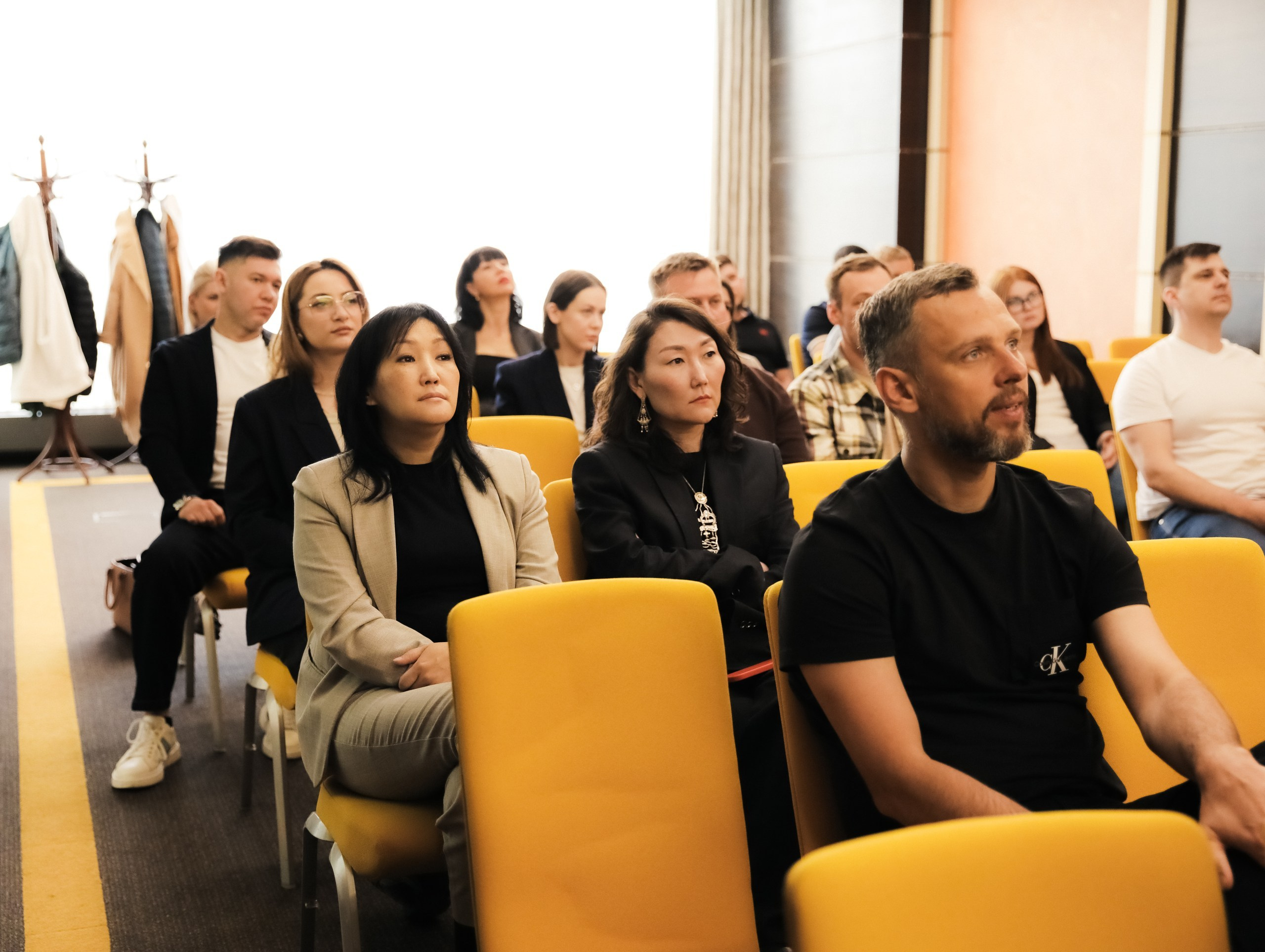 Фотосессия съезда партнеров AKD Group в Новосибирске — Роман Лахмыткин