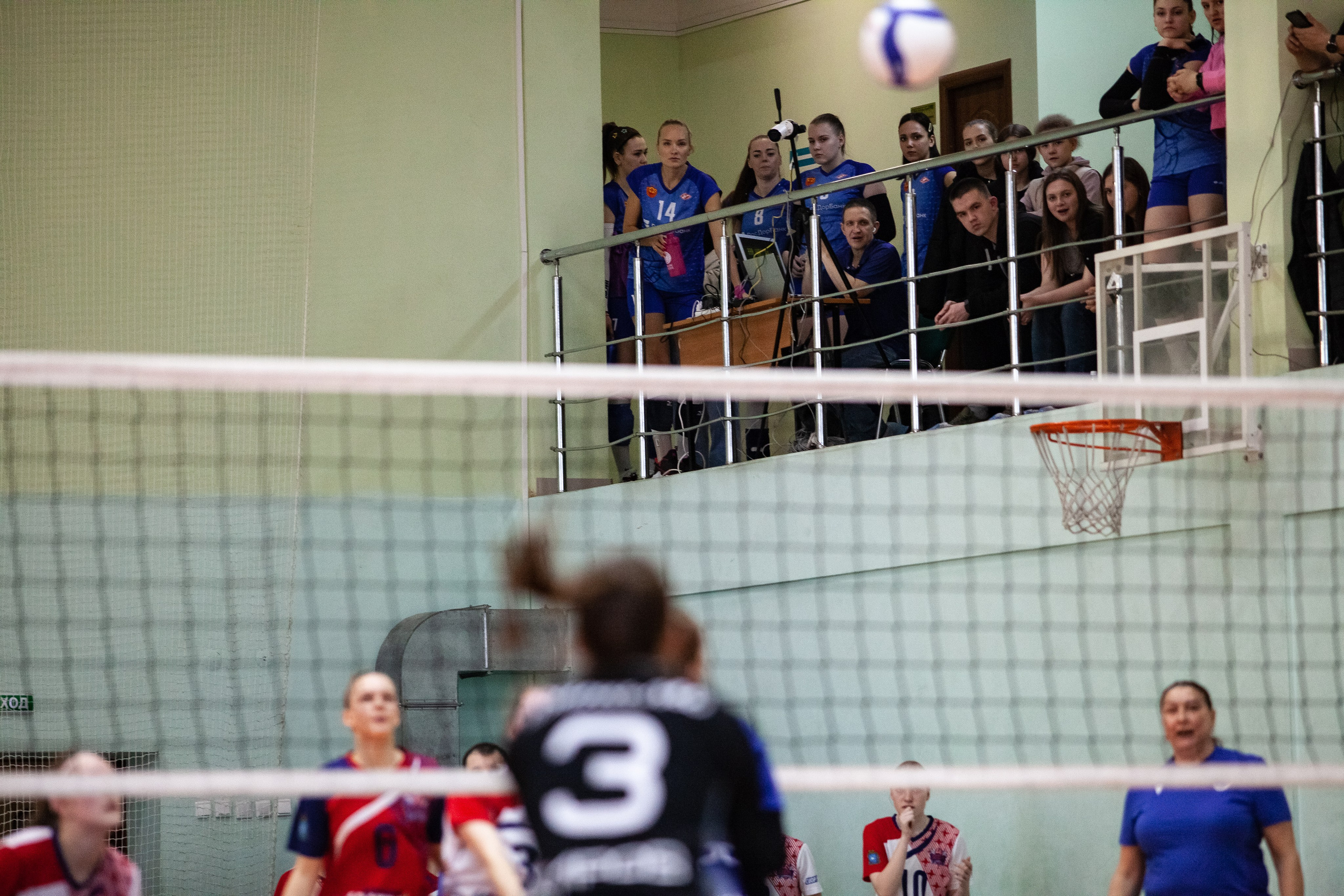 Искра (Самара) — Динамо (Киров). Фотография