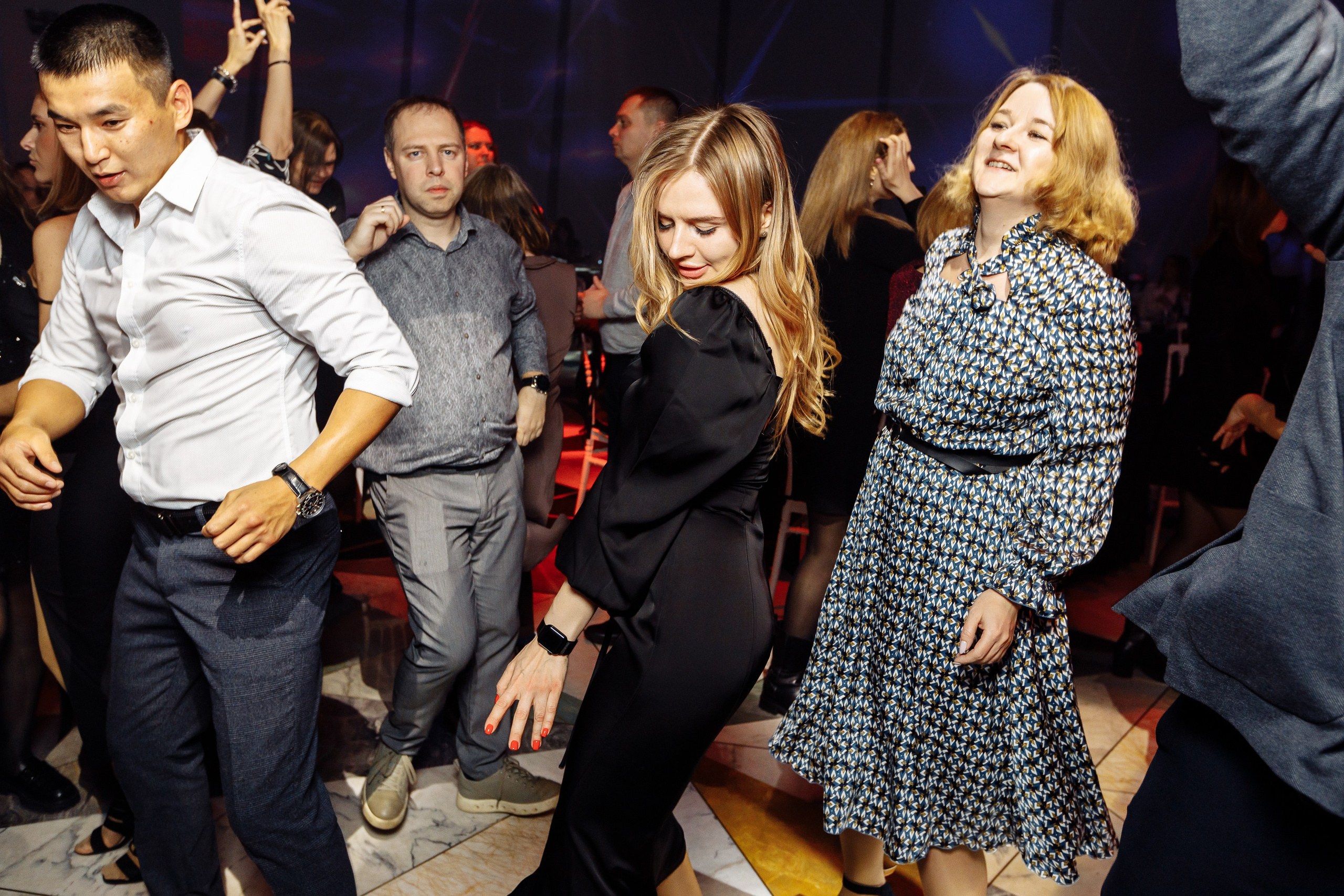 Корпоратив ПолСтраны. Свадебный и портретный фотограф в Королёве Сергей Чихарев