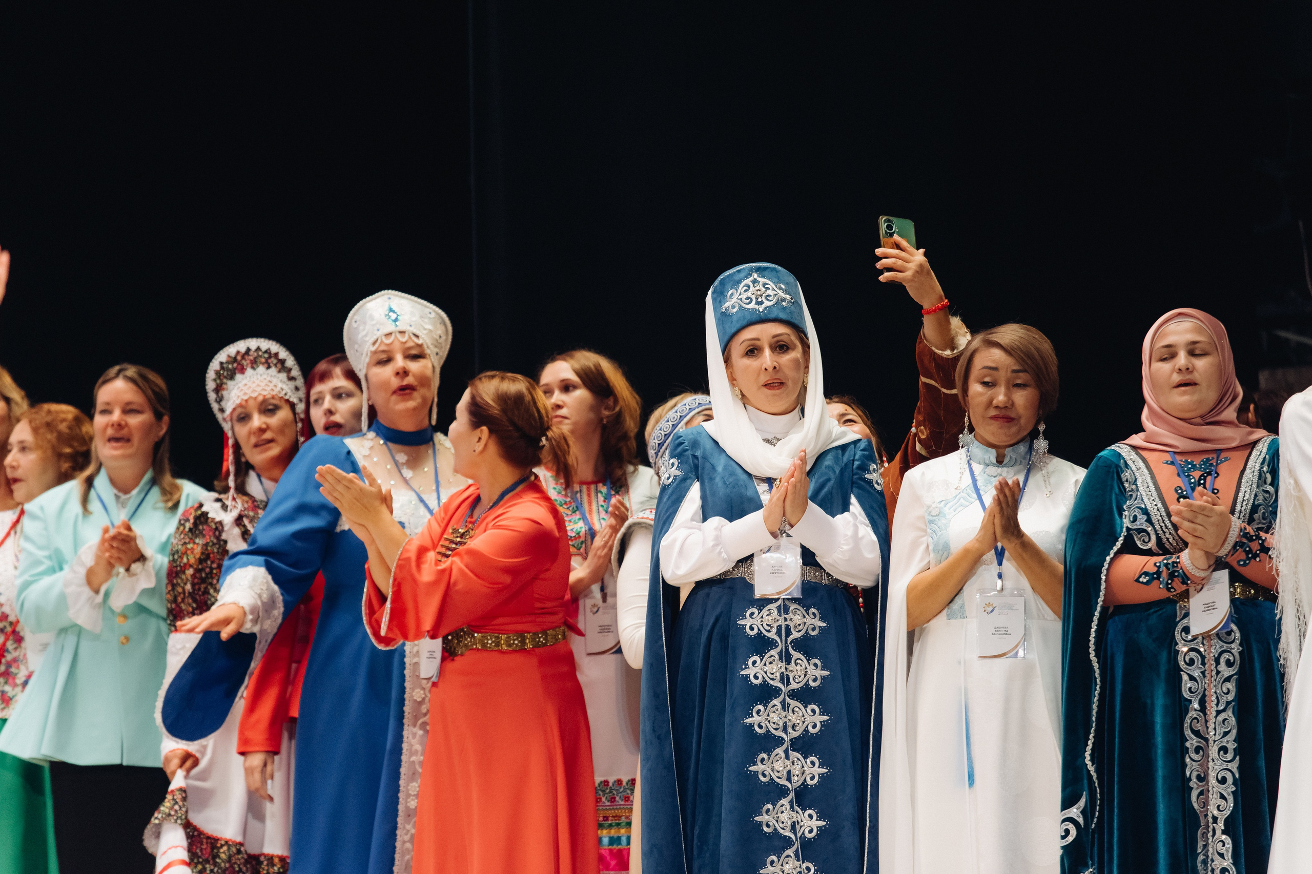 Лучший учитель родного языка и литературы 2025. Свадебный и семейный фотограф в Улан-Удэ