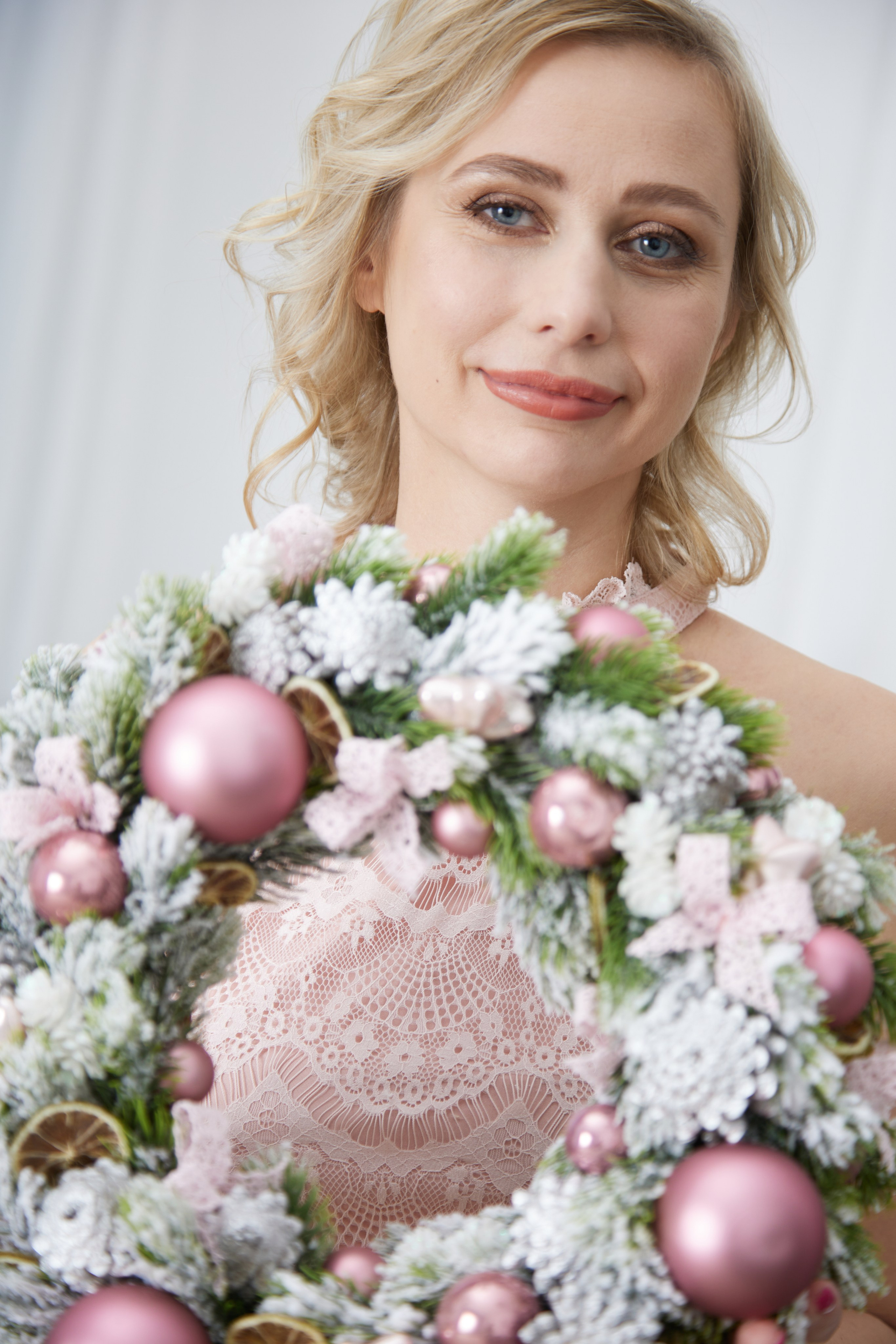 Xmass content for Profi Bouquet. Maria Poleshchuk, commercial photographer in Sydney