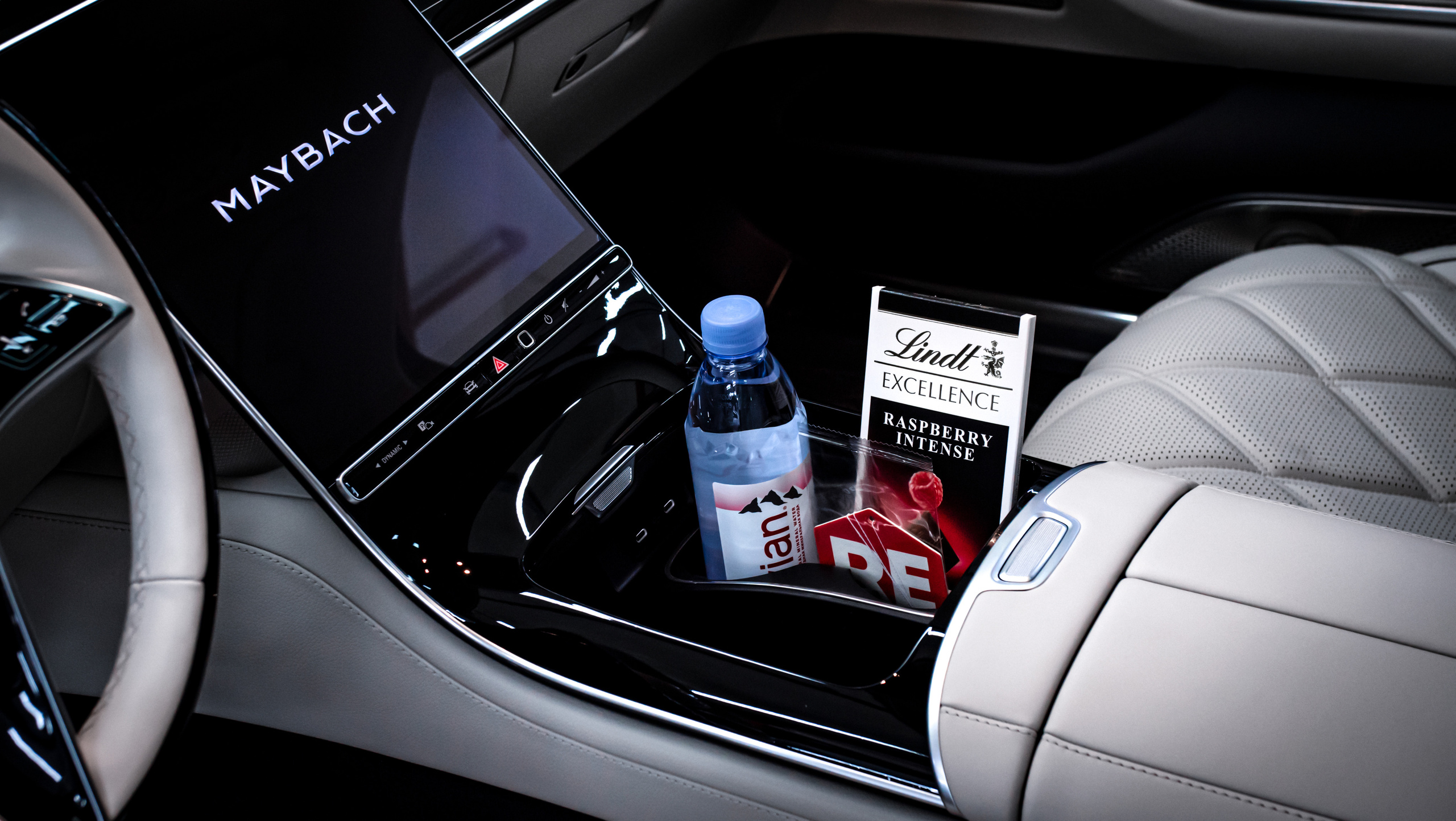 Mercedes-Benz Maybach. Архитектурная визуализация