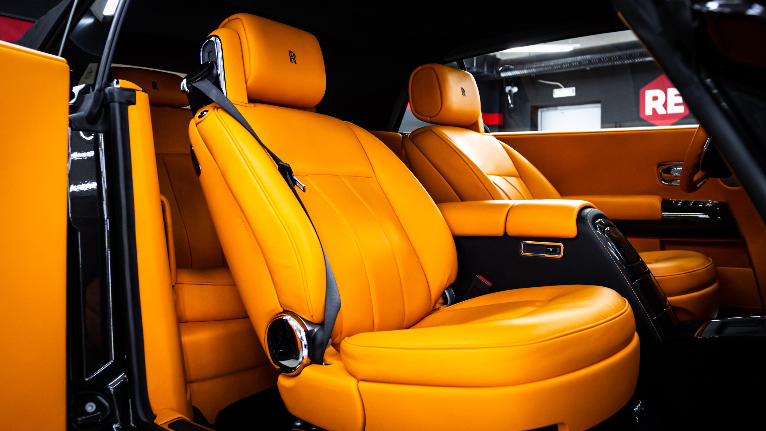 Rolls-Royce Phantom. Архитектурная визуализация