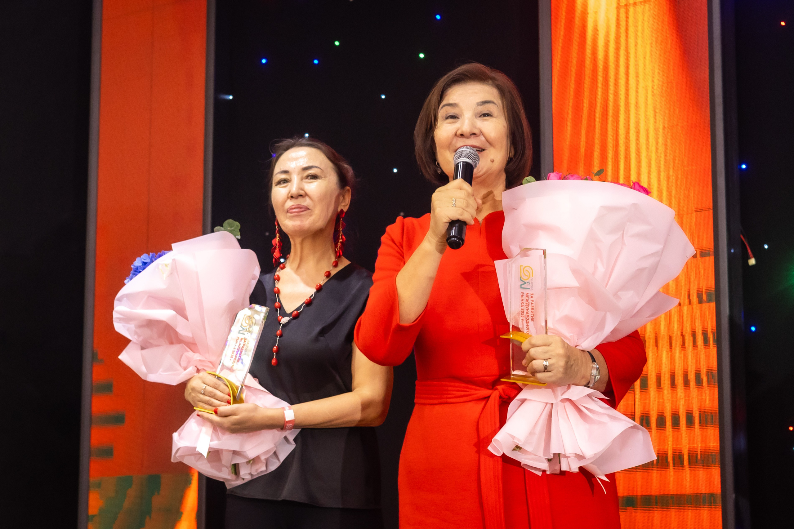 Фотосъемка мероприятия Юбилей компании SilkWay в Алматы. Коммерческий и репортажный фотограф в Алматы — Jora Abramov