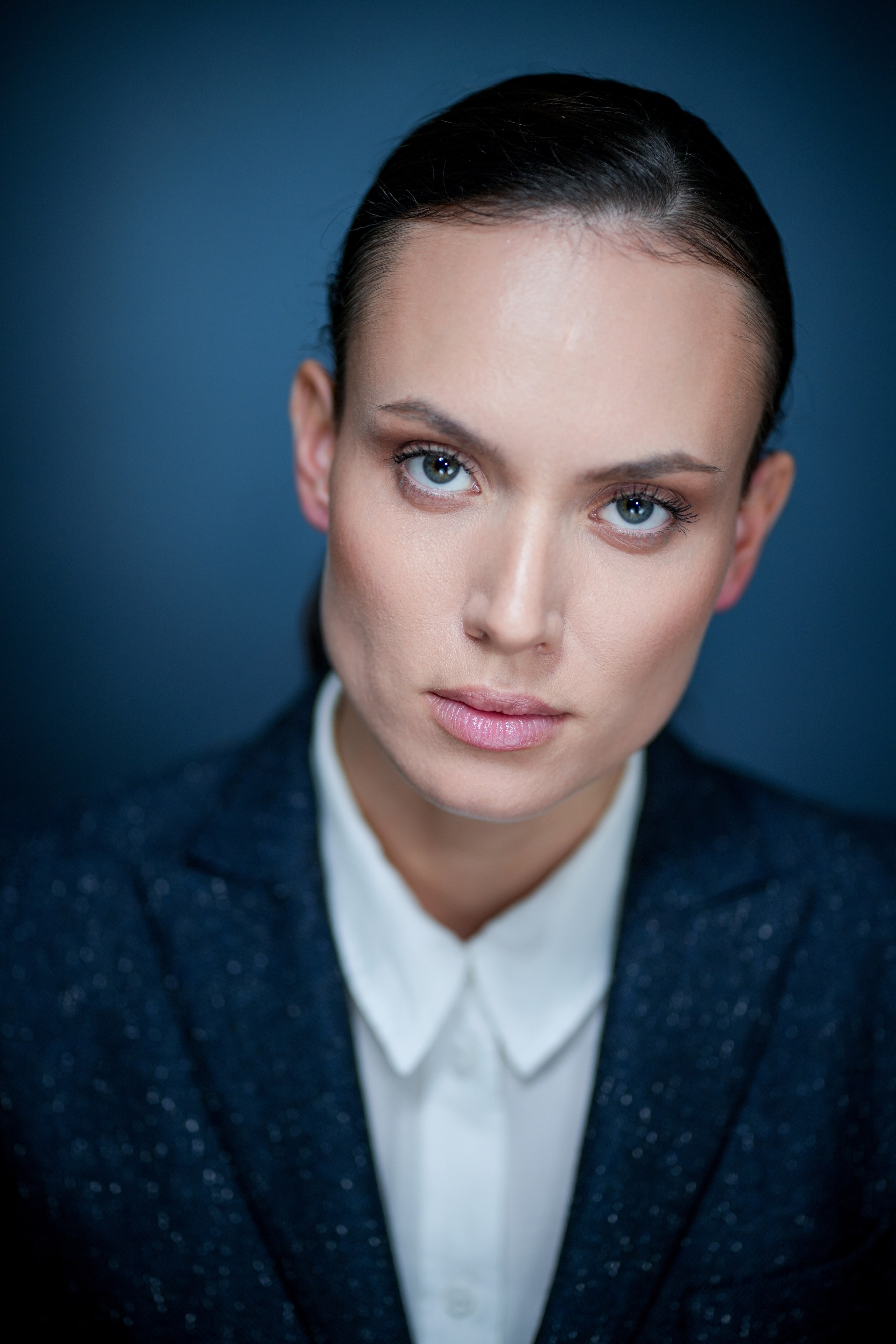 Актриса Саша Сапегина. Портретная съемка в Москве, студийный фотограф Игорь Фомин