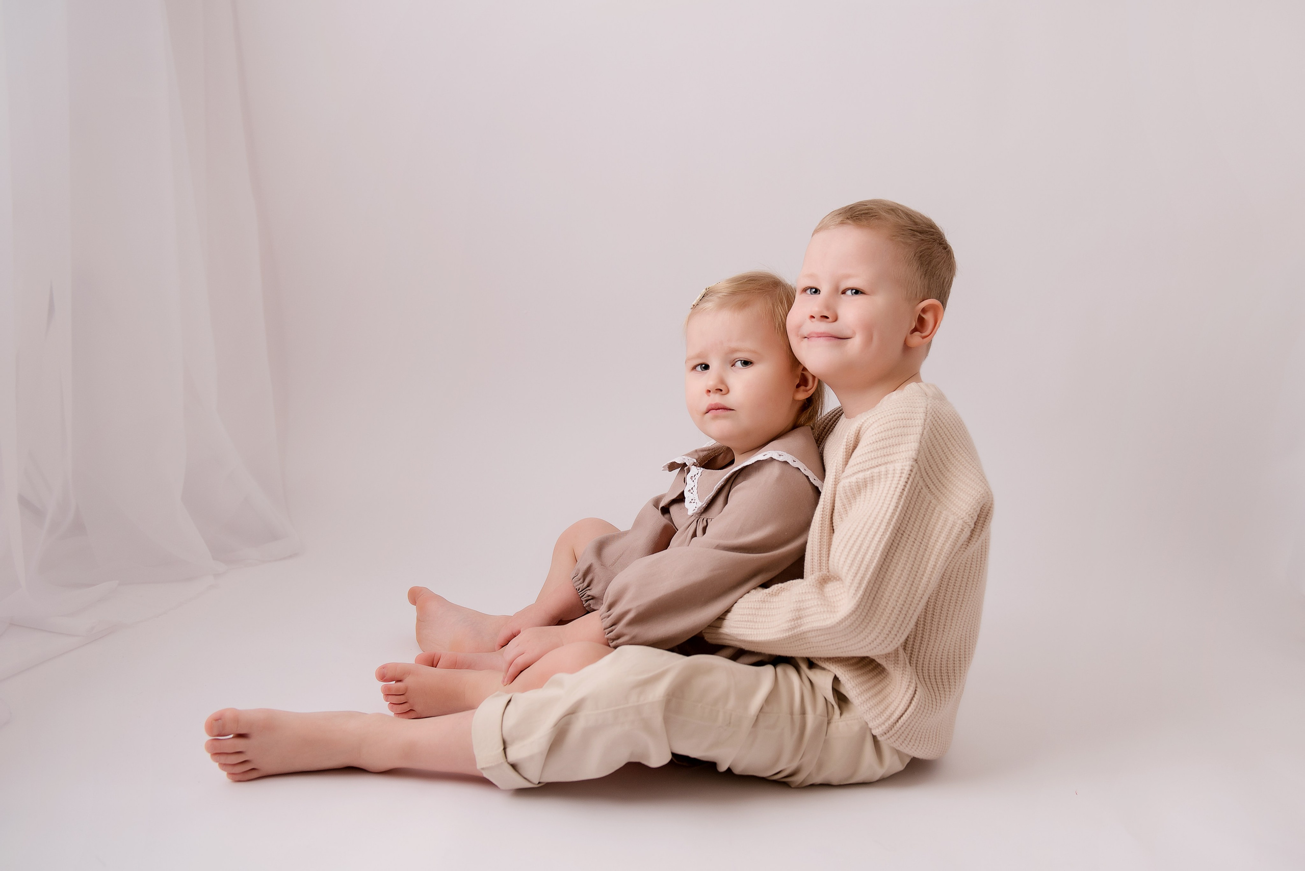 Гоша и Ариша. Детский фотограф в Долгопрудном и Москве