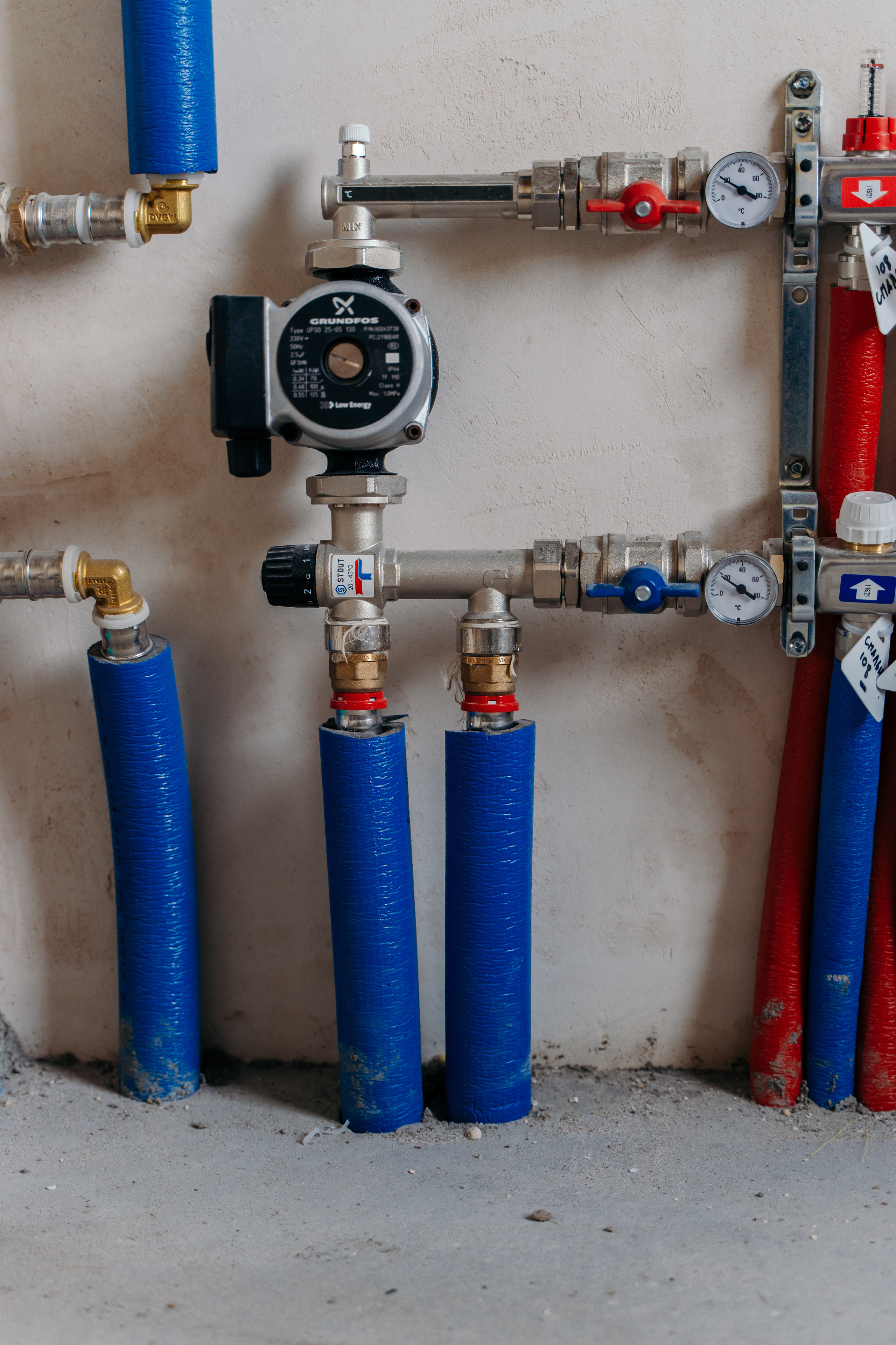 Детали стройки. Reportage and Real Estate Photographer