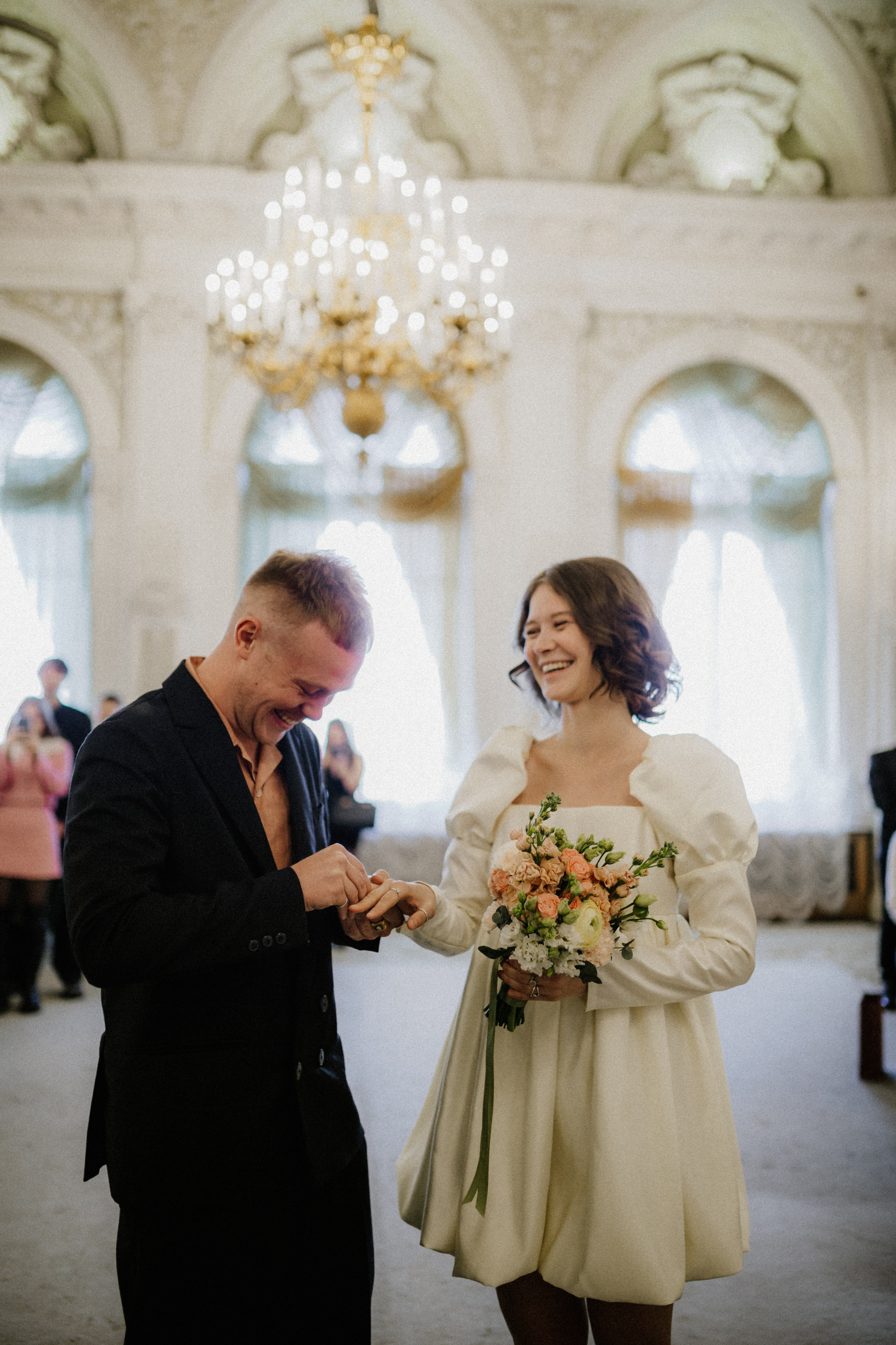 Даниил и Анна | Загс, Дом Книги и погулять. Свадебный фотограф в Санкт-Петербурге Анастасия Селиванова