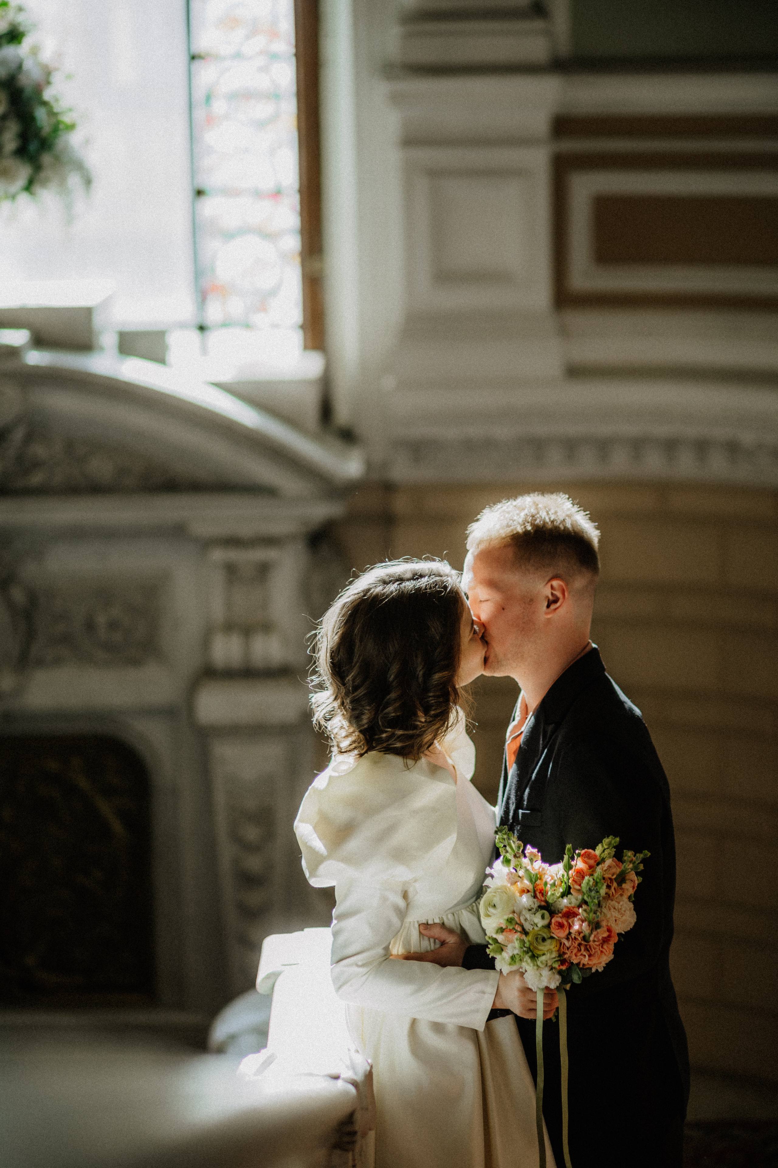 Даниил и Анна | Загс, Дом Книги и погулять. Свадебный фотограф в Санкт-Петербурге Анастасия Селиванова