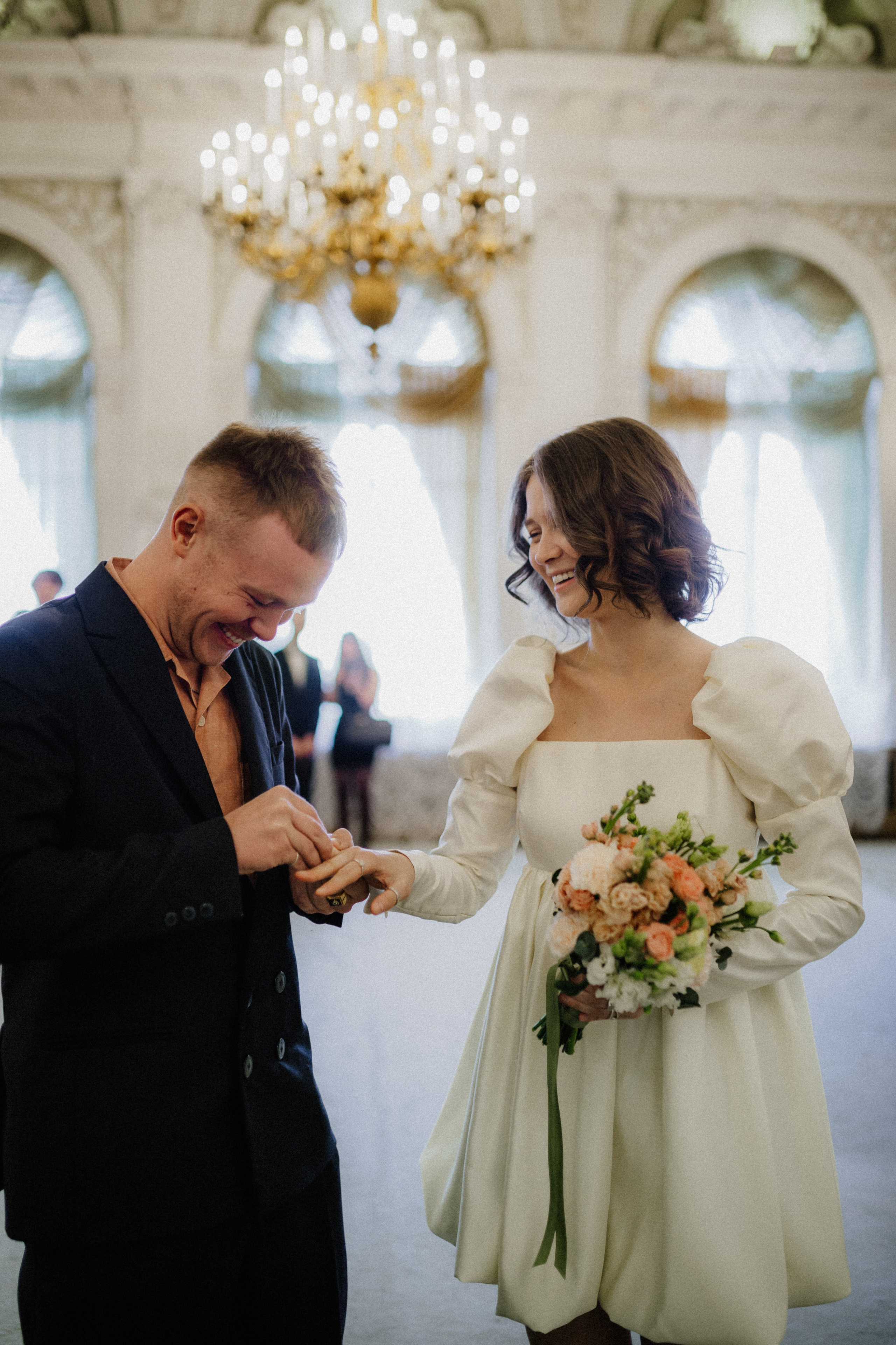 Даниил и Анна | Загс, Дом Книги и погулять. Свадебный фотограф в Санкт-Петербурге Анастасия Селиванова