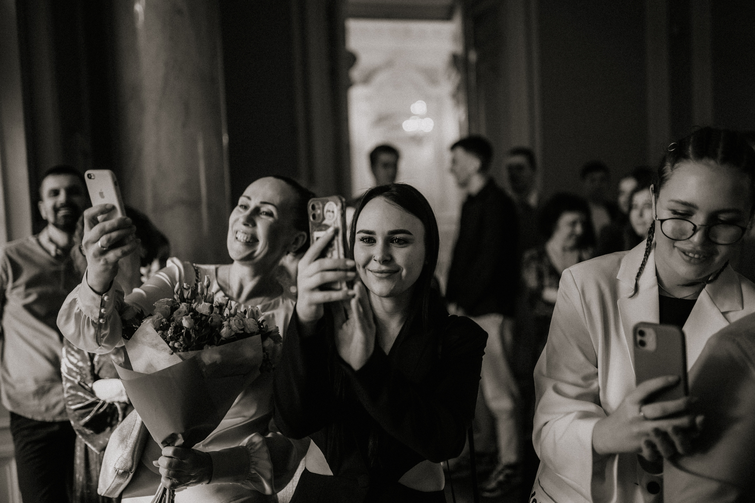 Даниил и Анна | Загс, Дом Книги и погулять. Свадебный фотограф в Санкт-Петербурге Анастасия Селиванова