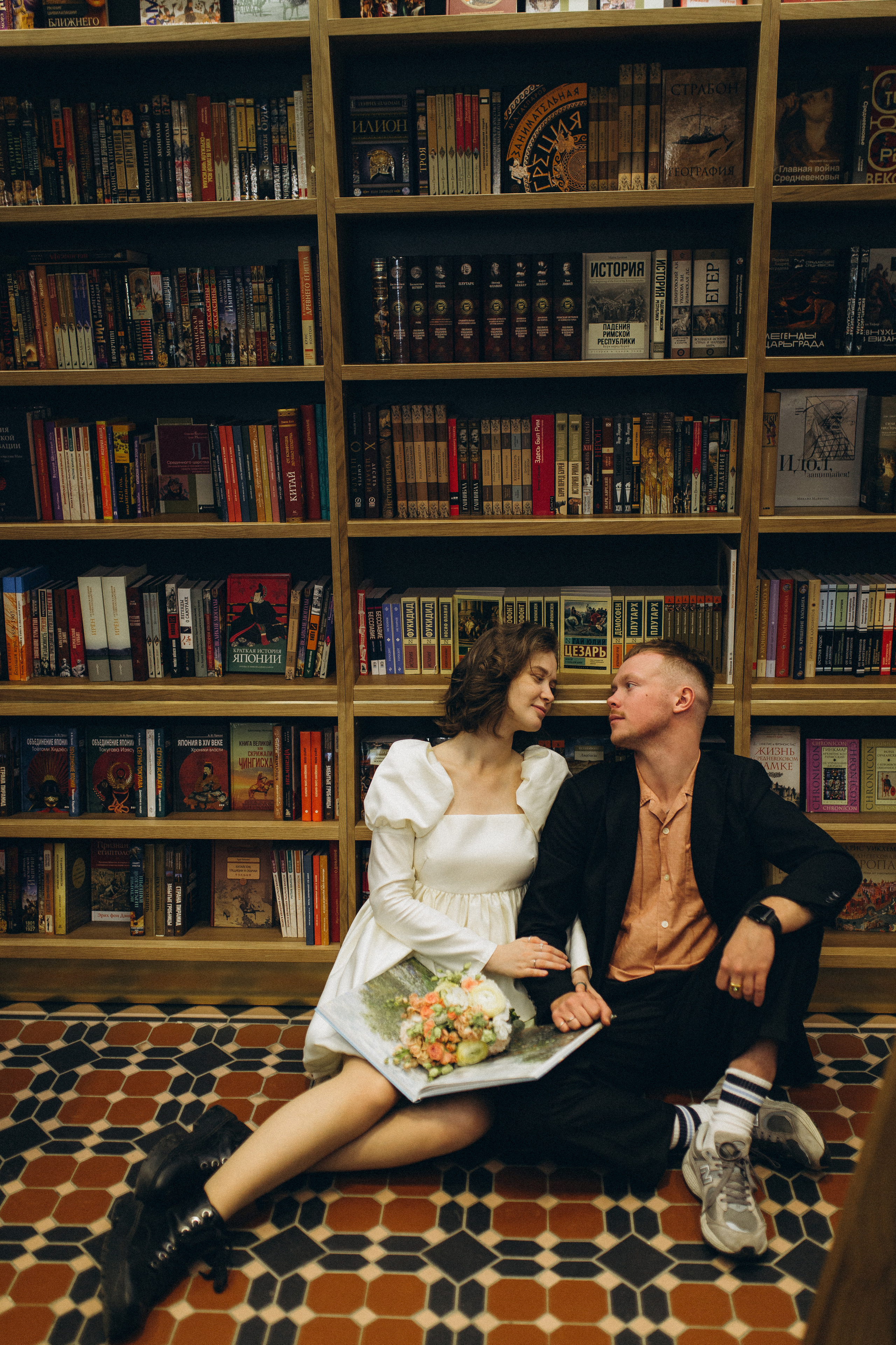 Даниил и Анна | Загс, Дом Книги и погулять. Свадебный фотограф в Санкт-Петербурге Анастасия Селиванова