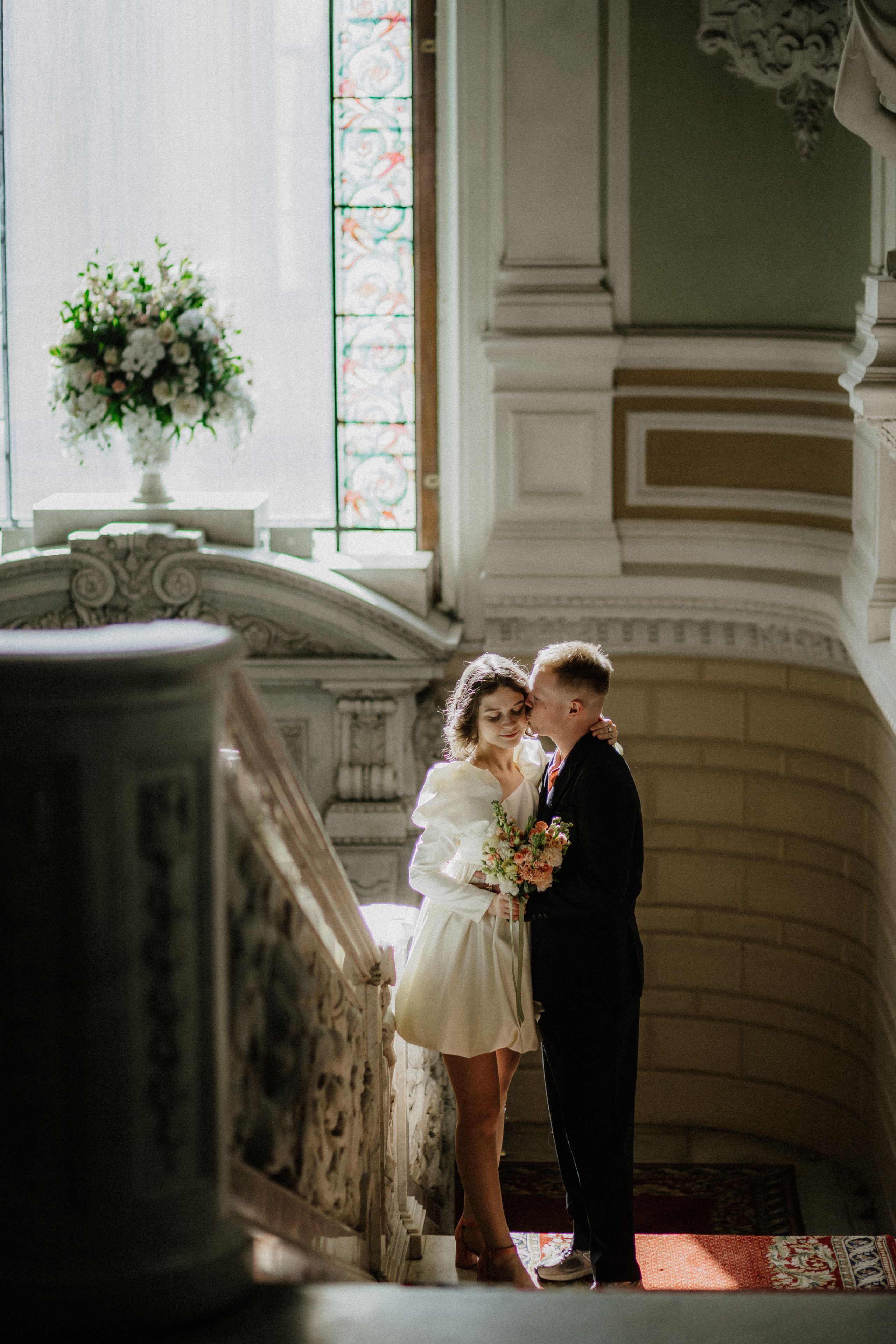 Даниил и Анна | Загс, Дом Книги и погулять. Свадебный фотограф в Санкт-Петербурге Анастасия Селиванова