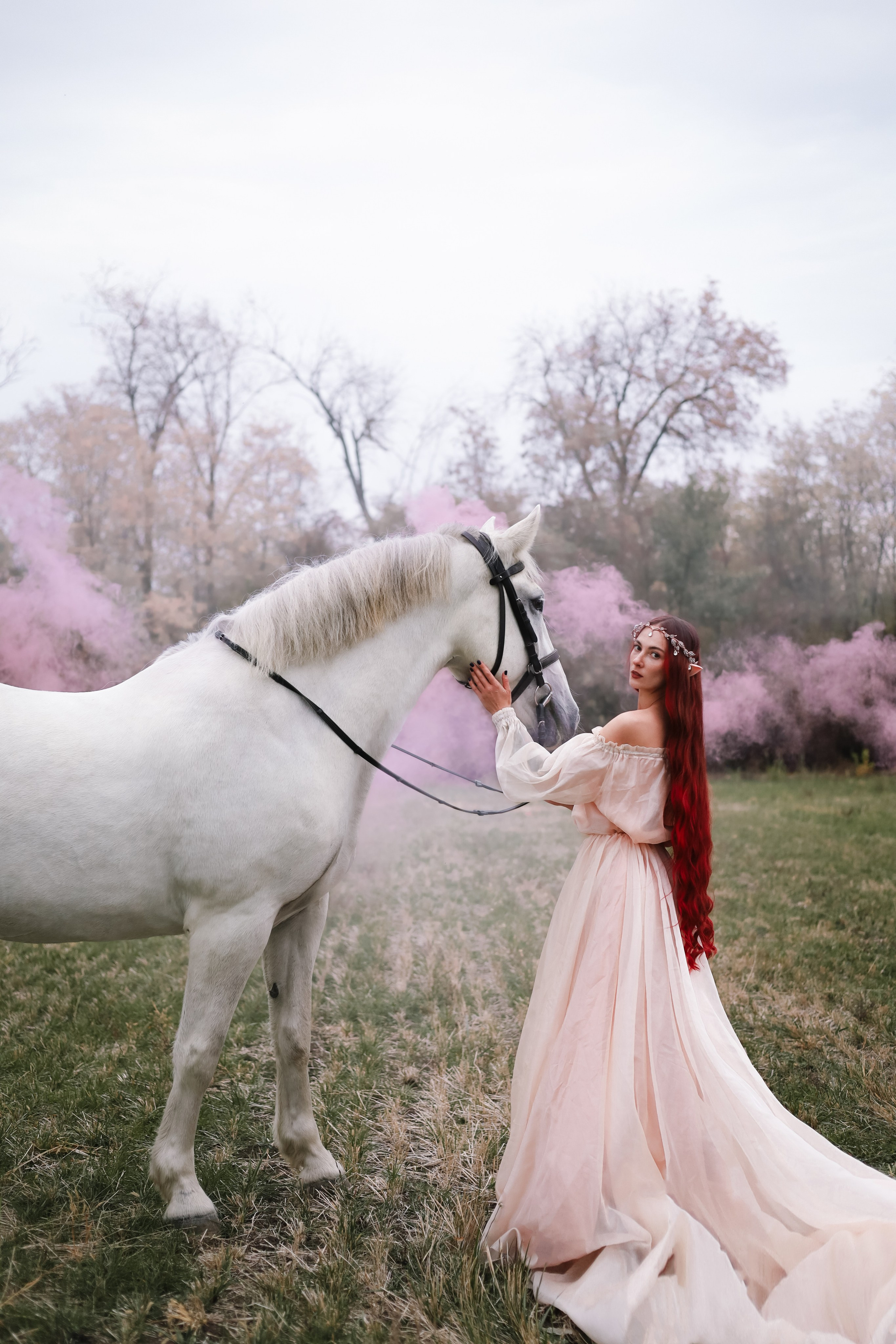 Сказочная съемка с цветным дымом. Семейный и конный фотограф в Краснодарском крае и Адыгее