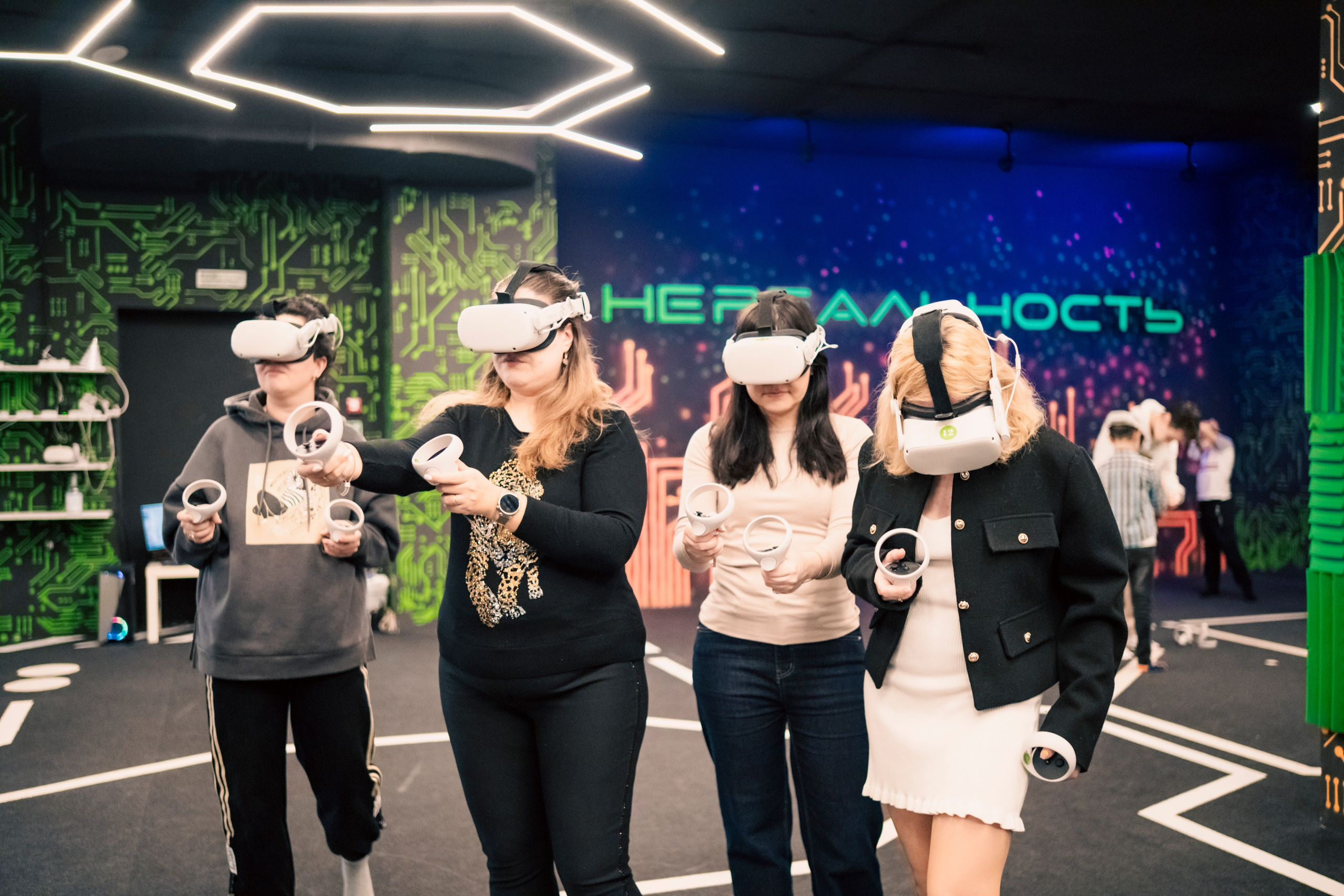 VR April-May. Felixtones