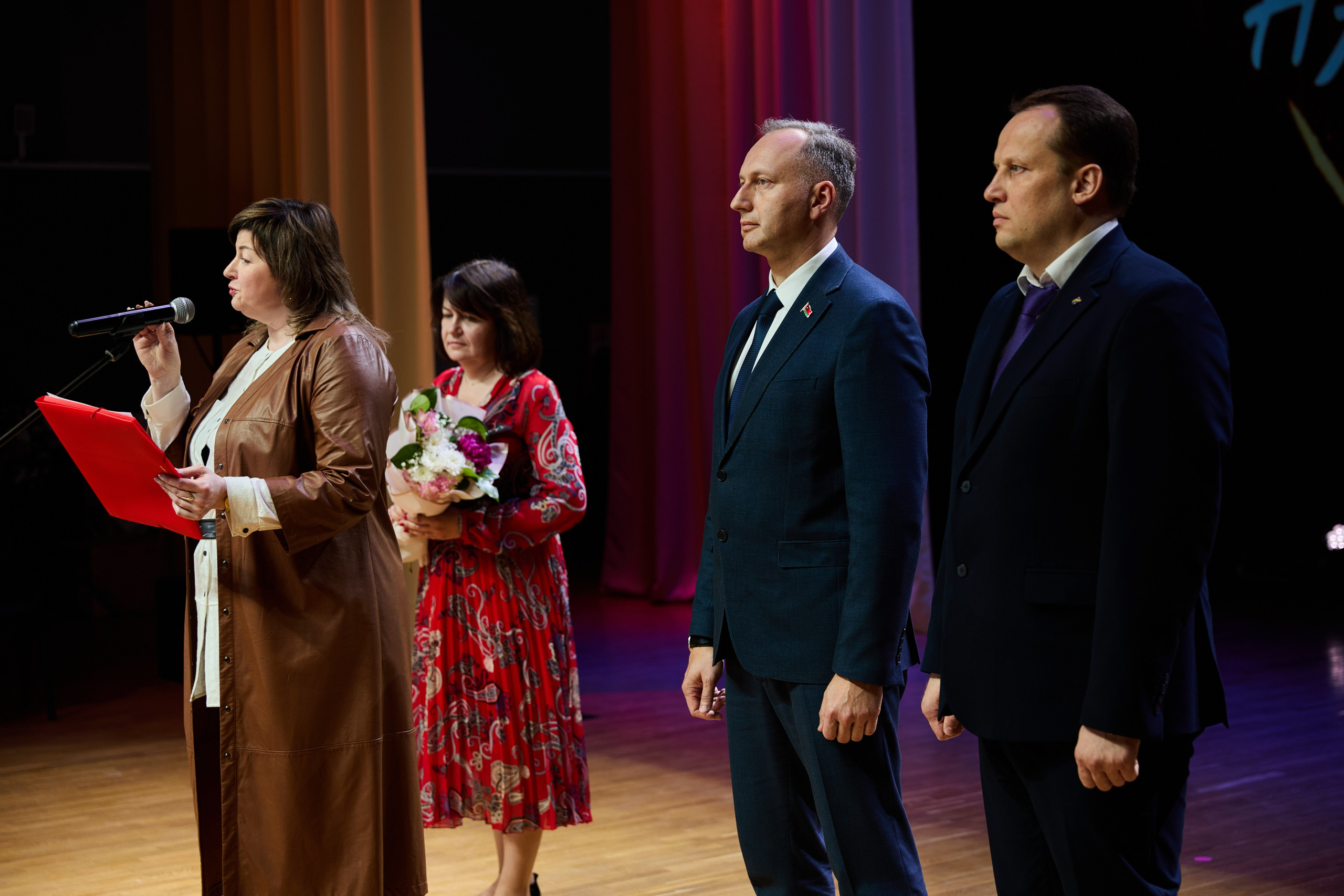 Выпускной 9 класс. Свадебная, репортажная фотосъемка и видеосъемка в Минске. Илья и Юлия Ширмановы. Фотограф | Видеограф | Минск