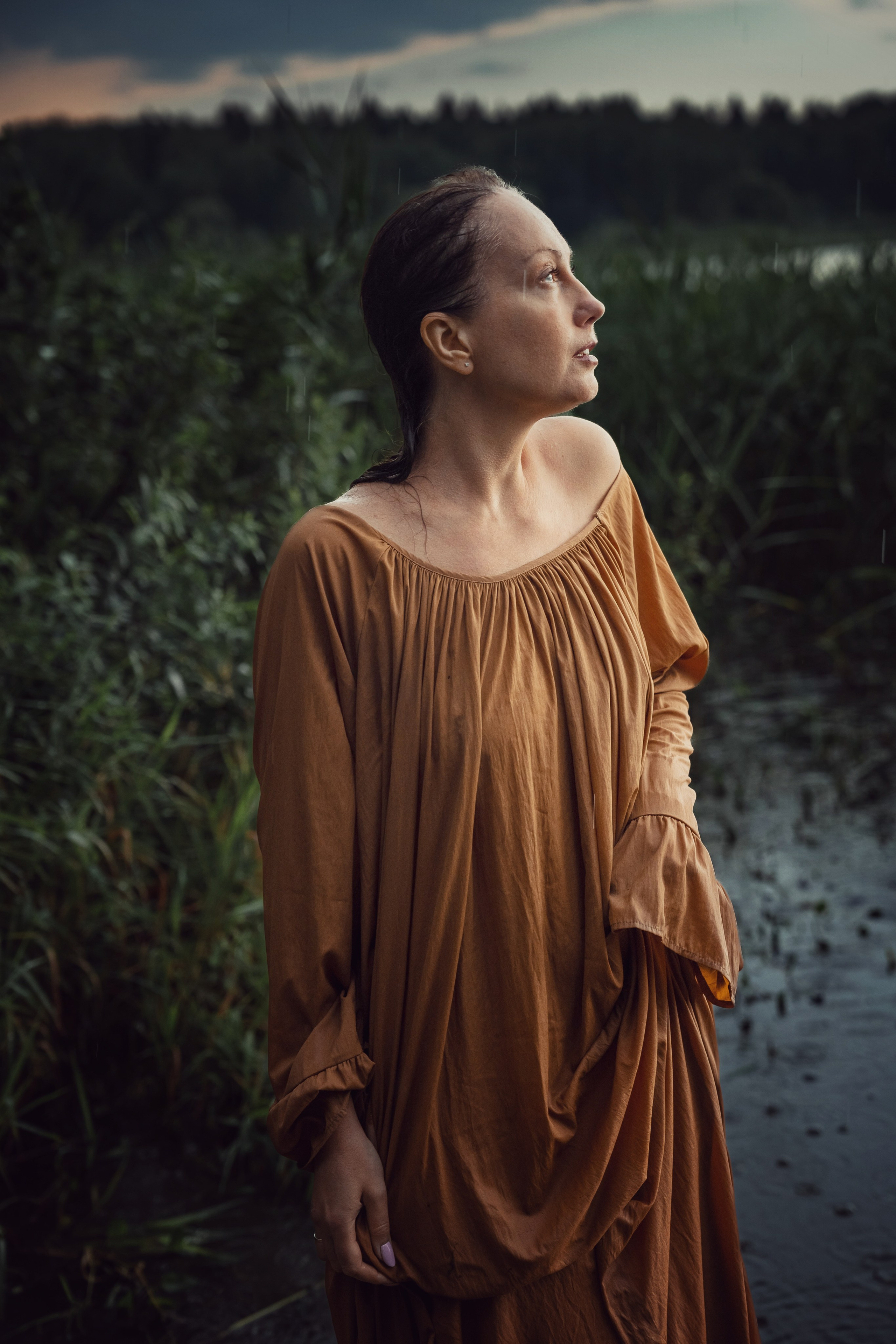 Женский портрет на природе