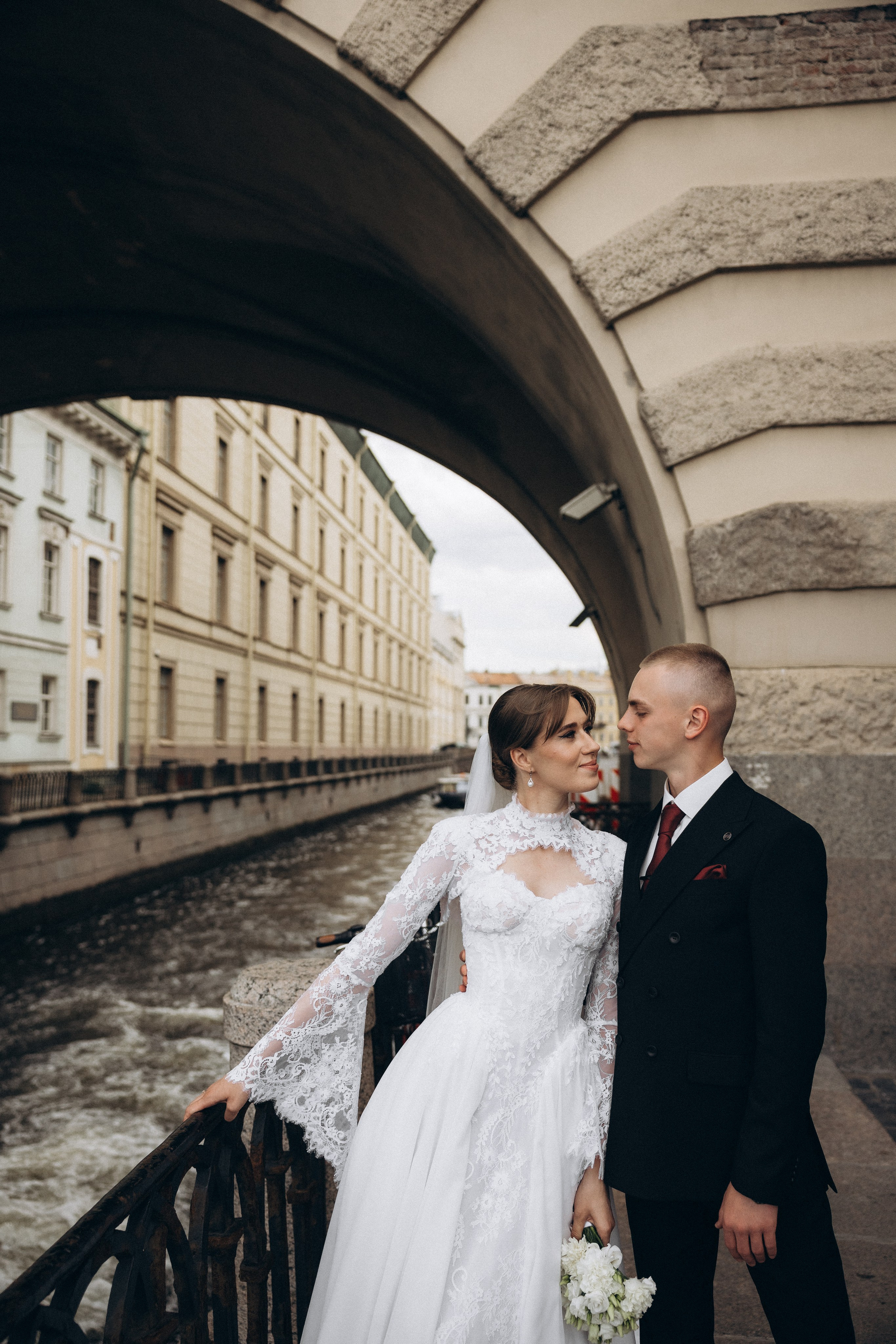 Настя & Кирилл / Загс Адмиралтейского рна. Phdkvmr.ru