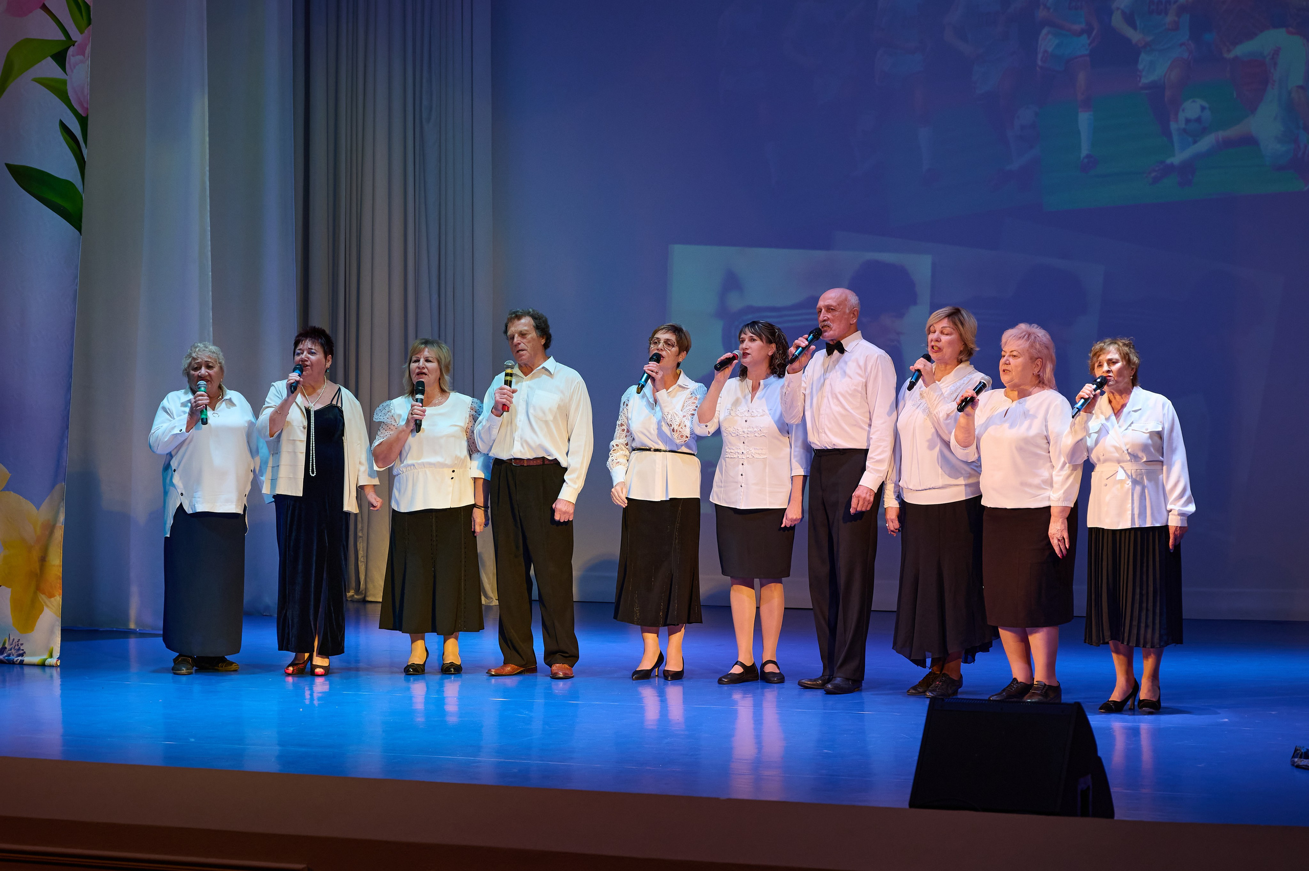 День матери. Марьина роща. Жизнь курорта Кабардинка в фотографиях