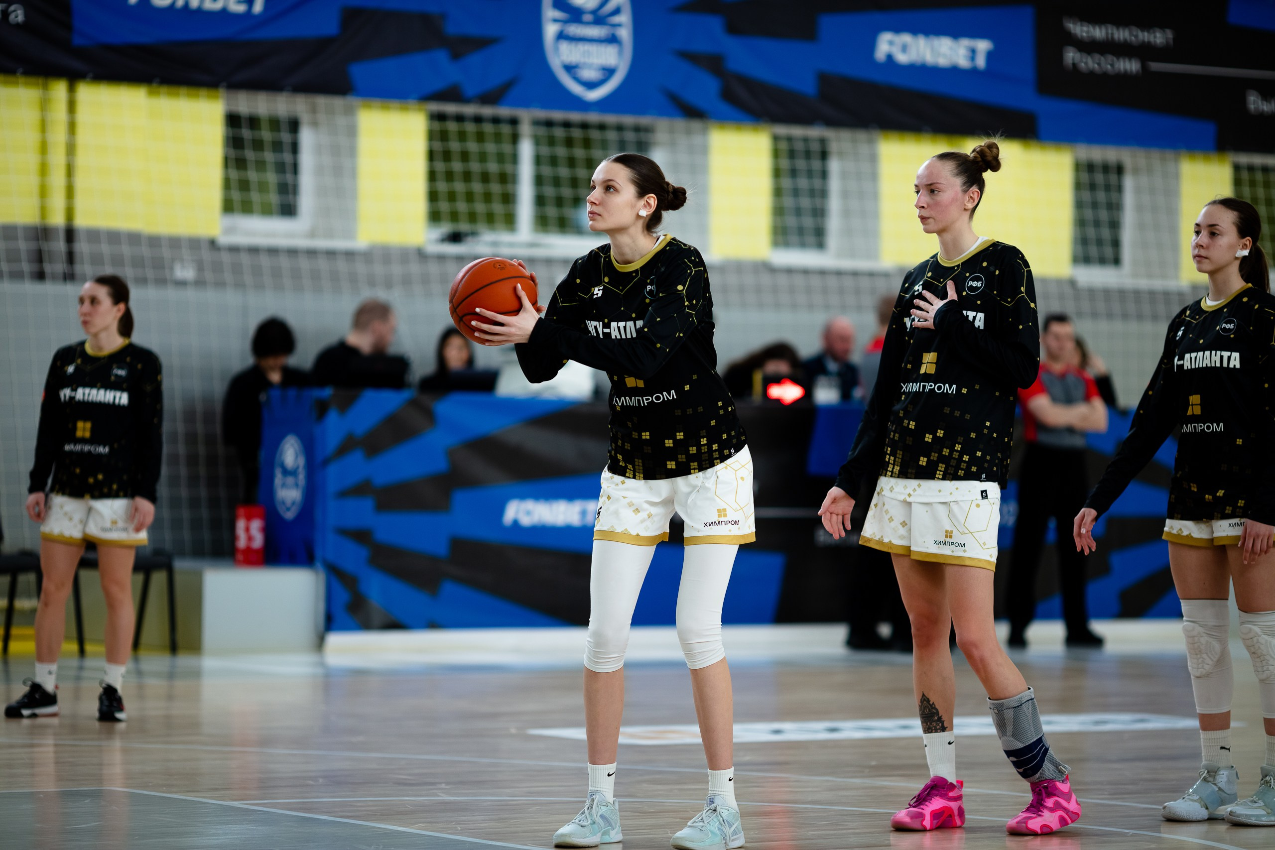 ЧГУ-Атланта — Динамо / 1 игра. Фотография