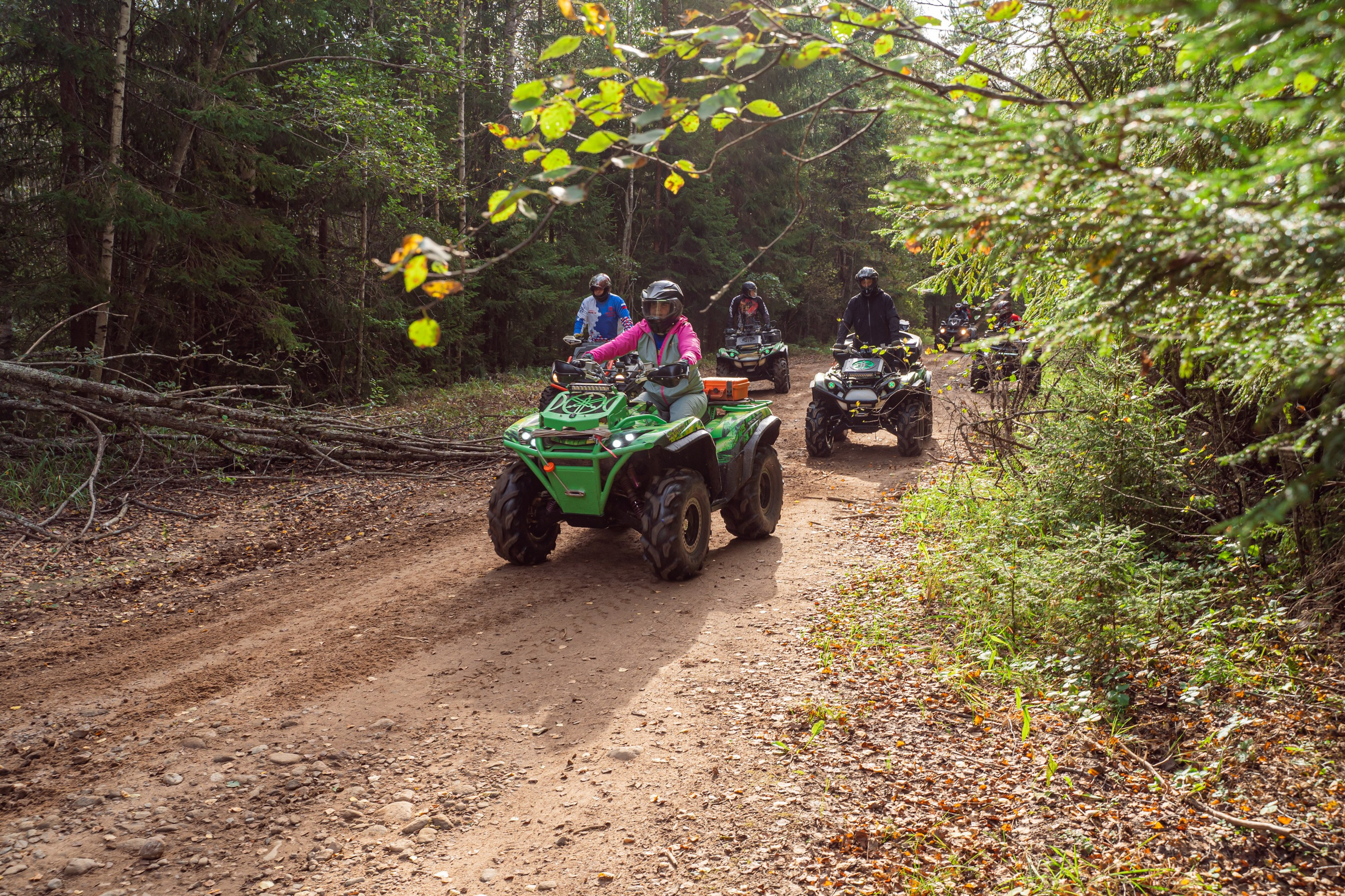 Квадровыезд —спортивный репортаж в Ленинградской области. Свадебный, семейный, портретный, репортажный фотограф в Санкт-Петербурге