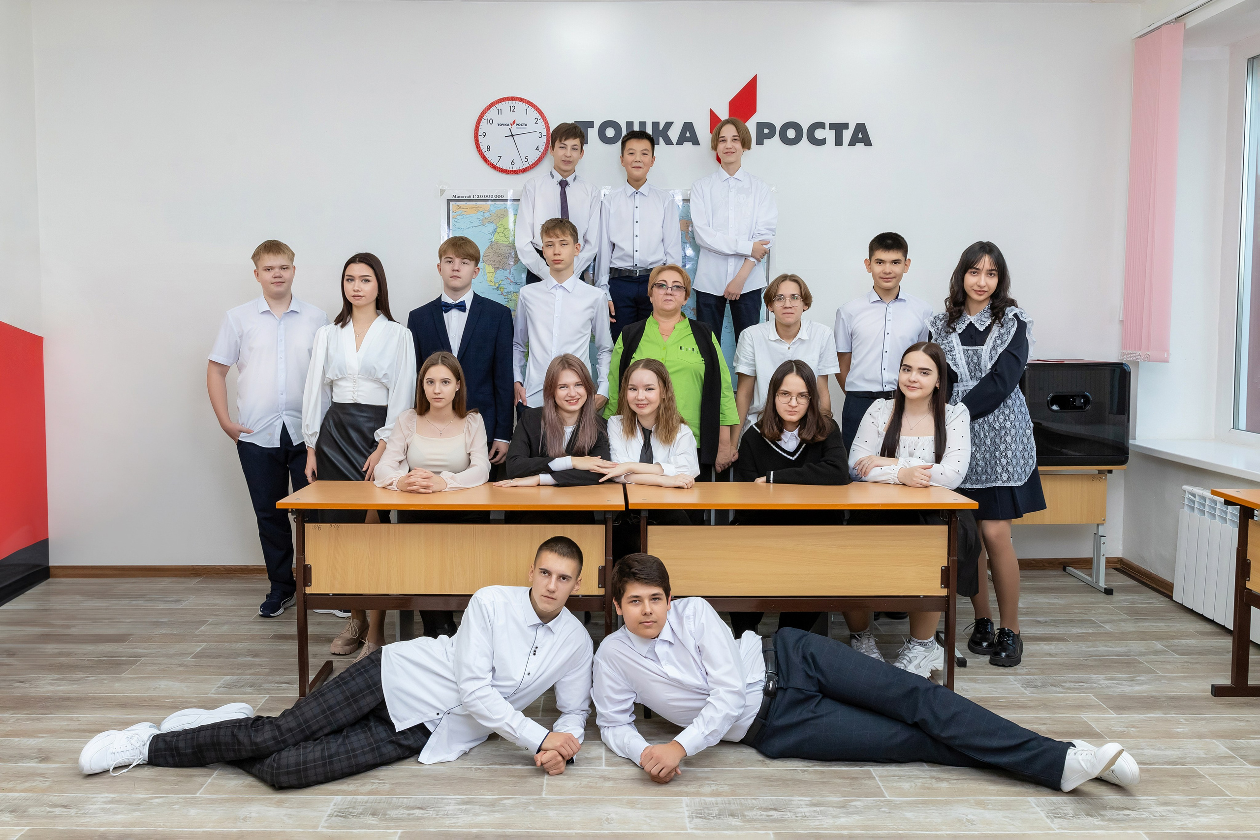 Примеры фото СТАРШИЕ КЛАССЫ. Фотограф Радужный ХМАО, Школьный фотограф, семейный фотограф, выпускной альбом