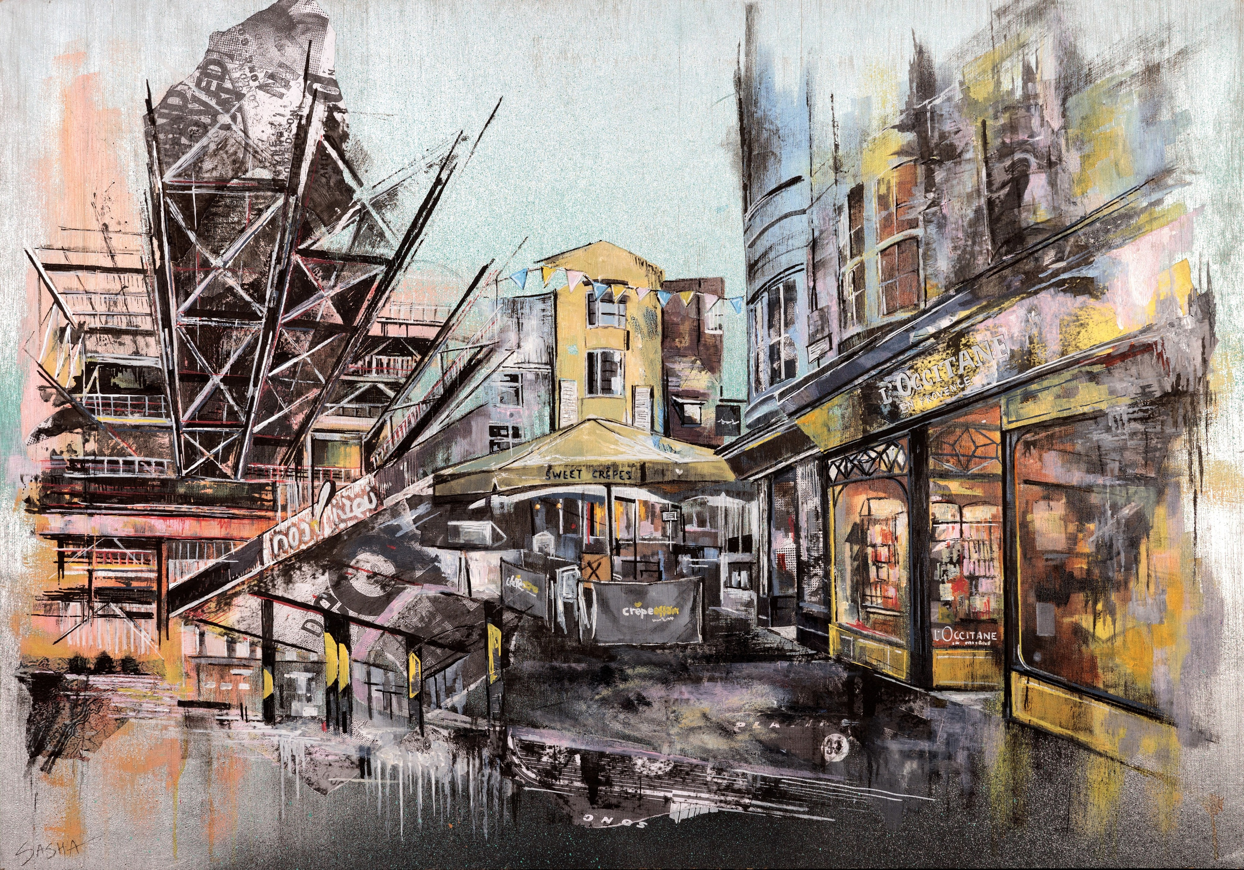 Городская улица с кафе, мостом и архитектурными элементами, город Брайтон Великобритания