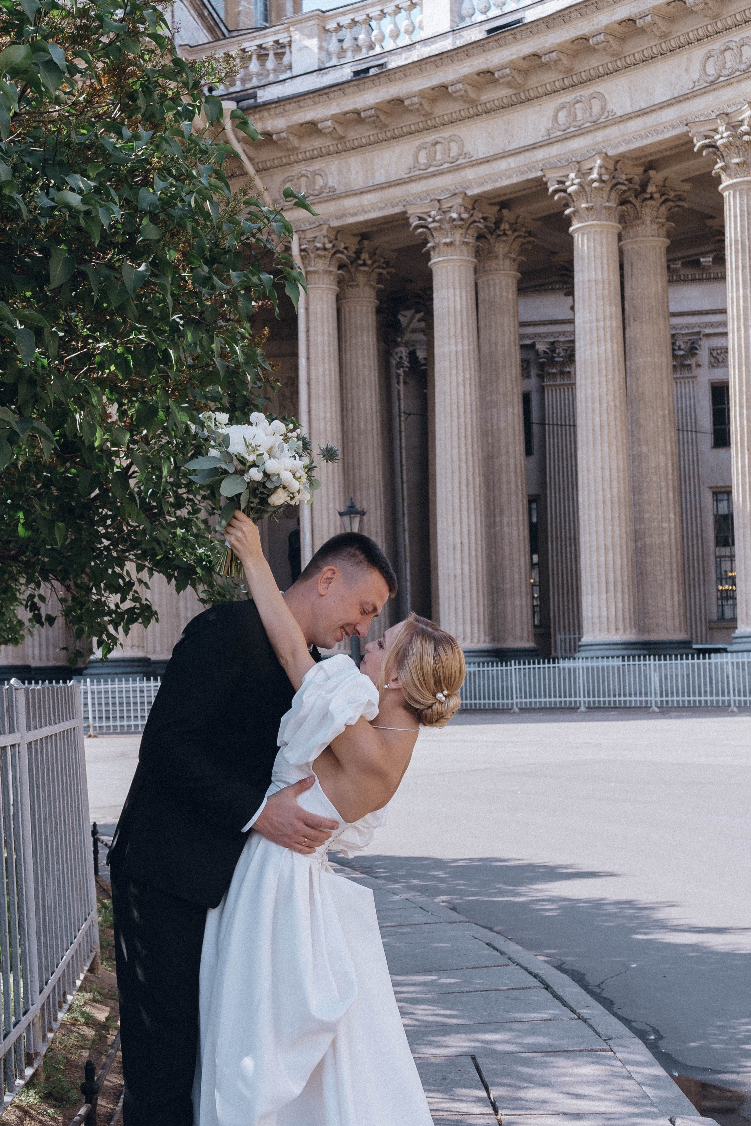 СВАДЕНБНАЯ СЬЕМКА НА КАТЕРЕ ПО КАНАЛАМ САНКТ-ПЕТЕРБУРГА И В АКВАТОРИИ НЕВЫ. Профессиональный фотограф, Санкт-Петербург — Виктория Богомолова