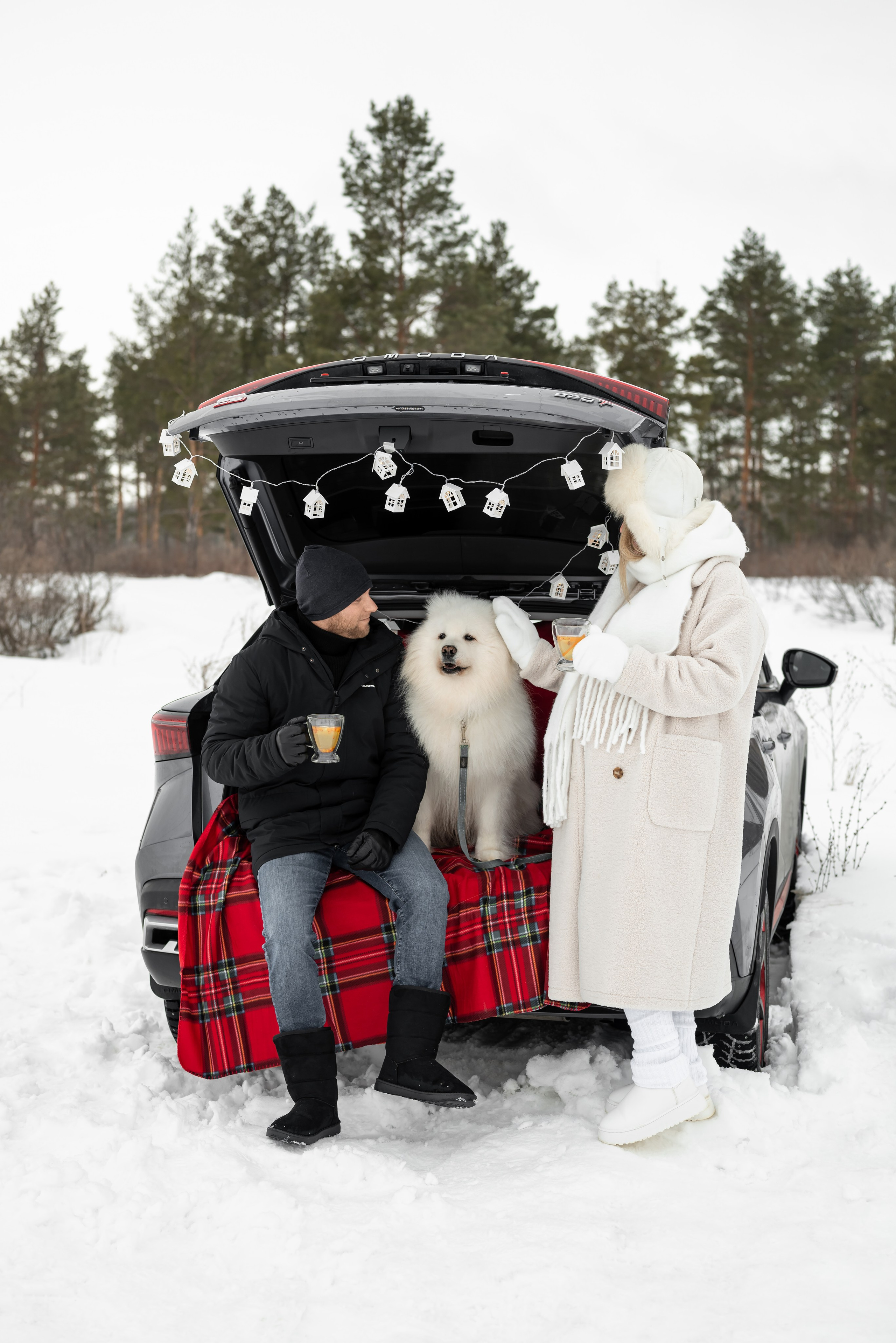 Фотопроект с Платоном и машиной на улице. Фотограф в городе Салават