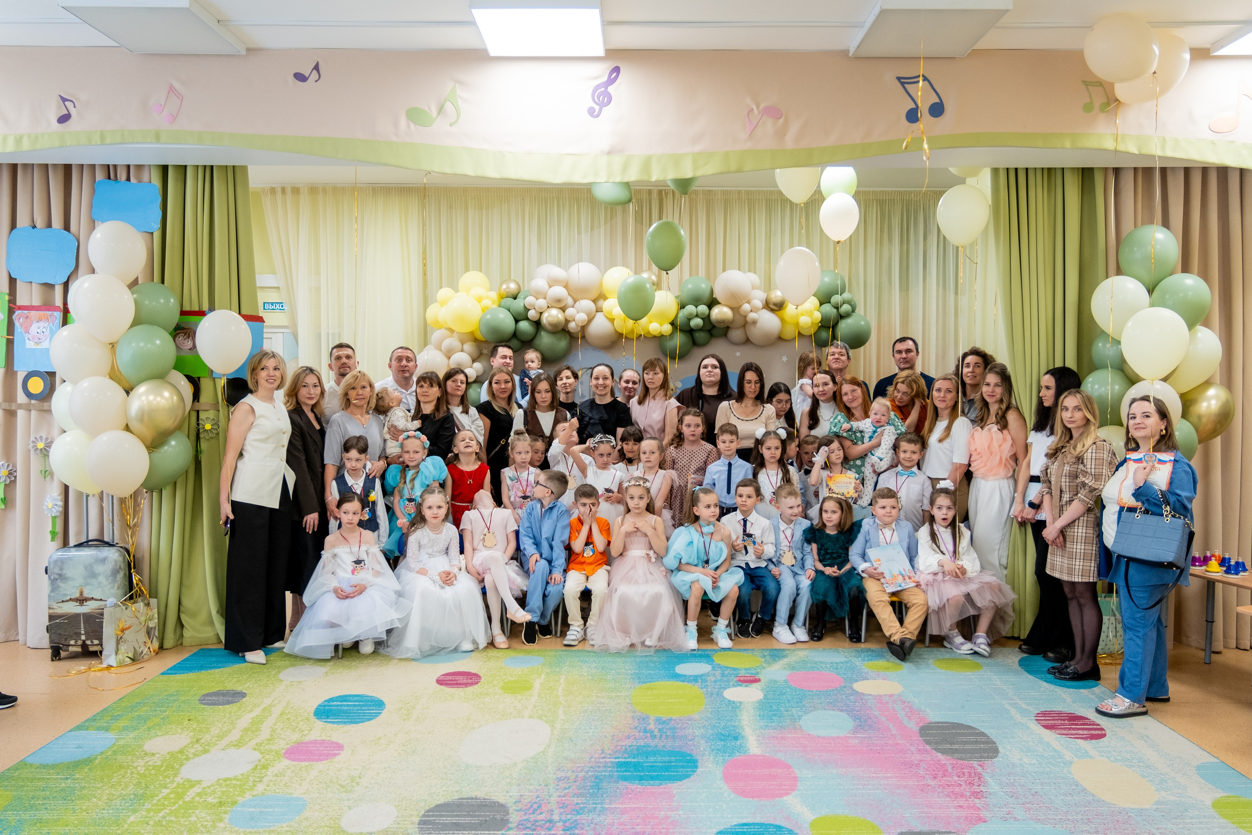 Выпускной. Профессиональный фотограф в Москве и Одинцово Родика Архип