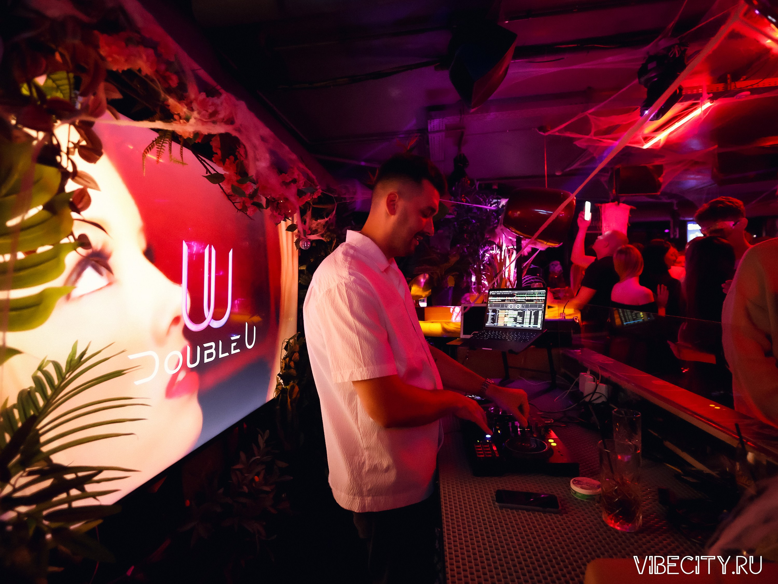 DOUBLE U. VIBECITY.RU Вайб Сити Ру Фоторепортажи Фотоотчеты Калининград