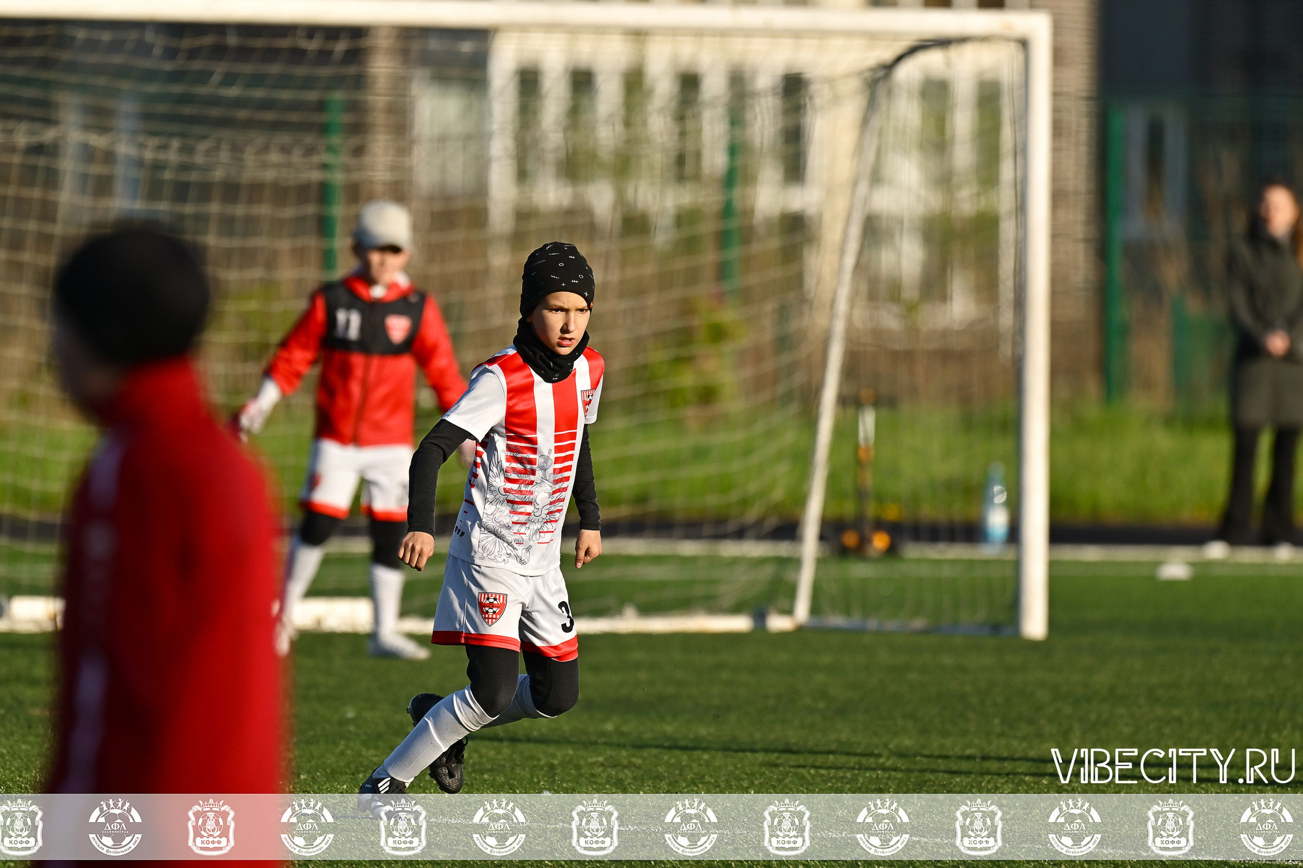 XIV ВСЕРОССИЙСКИЙ ФУТБОЛЬНЫЙ ФЕСТИВАЛЬ «ЗАГРУЗИ СЕБЯ ФУТБОЛОМ!». VIBECITY.RU Вайб Сити Ру Фоторепортажи Фотоотчеты Калининград