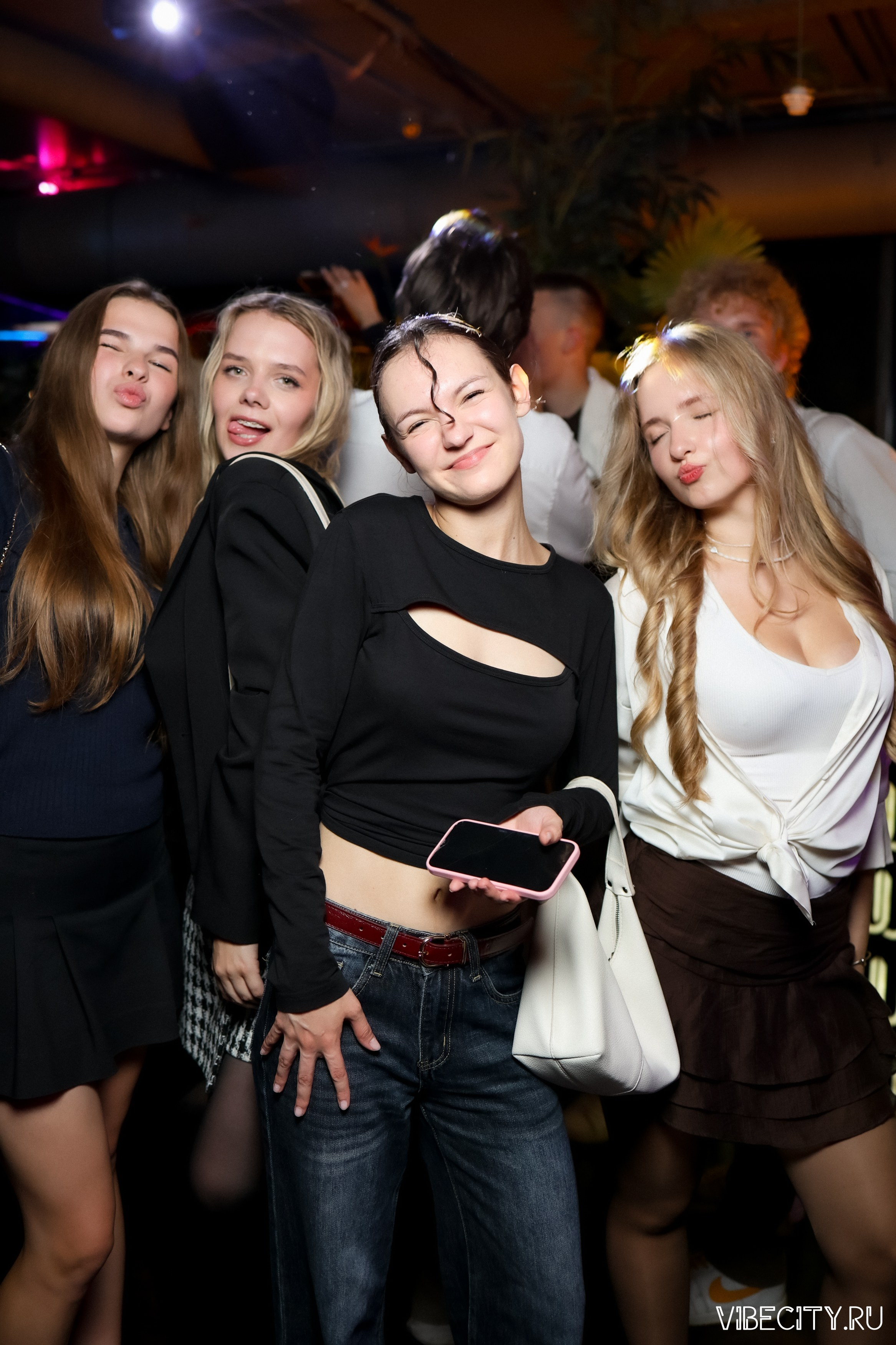 DOUBLE U. VIBECITY.RU Вайб Сити Ру Фоторепортажи Фотоотчеты Калининград