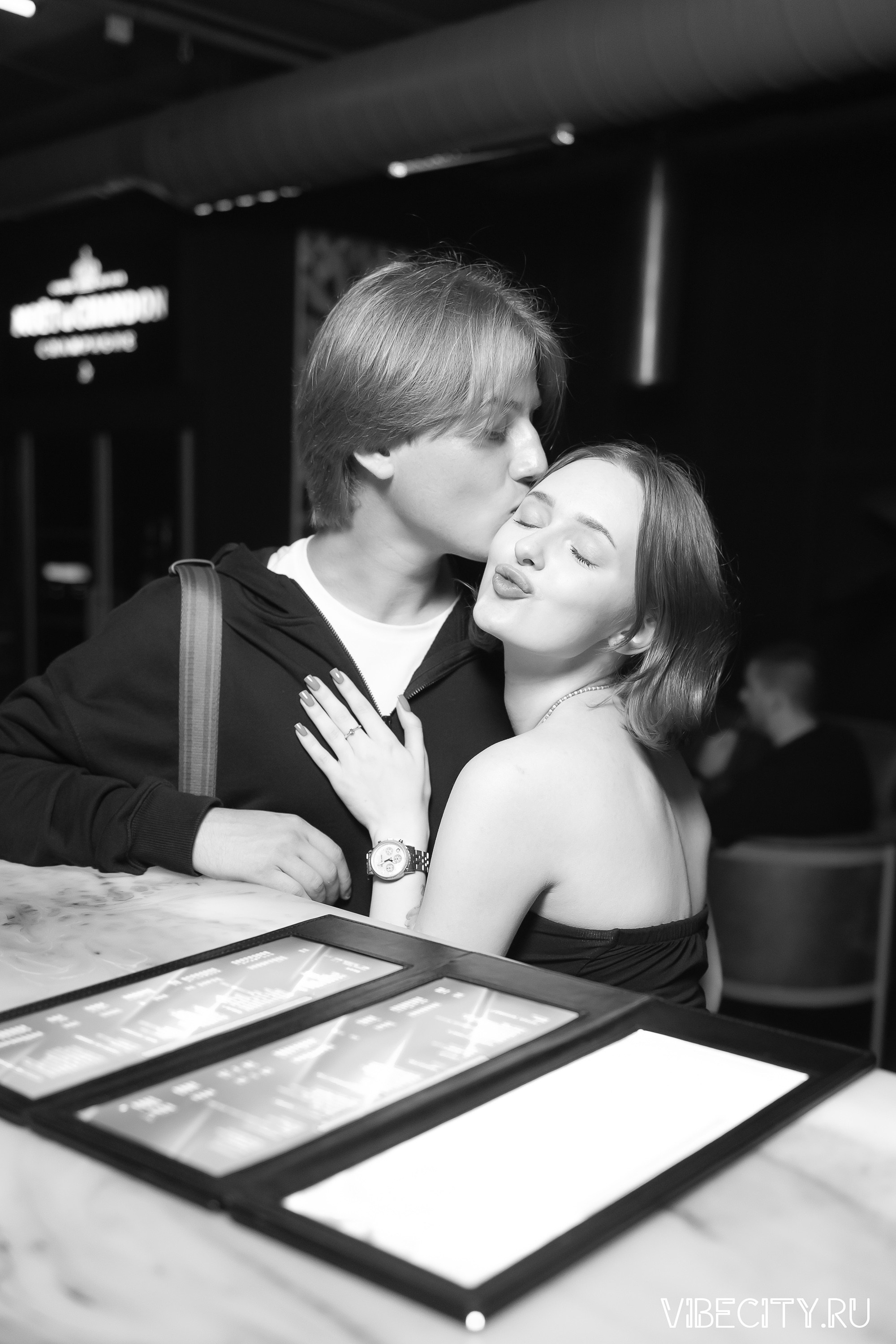 DOUBLE U. VIBECITY.RU Вайб Сити Ру Фоторепортажи Фотоотчеты Калининград