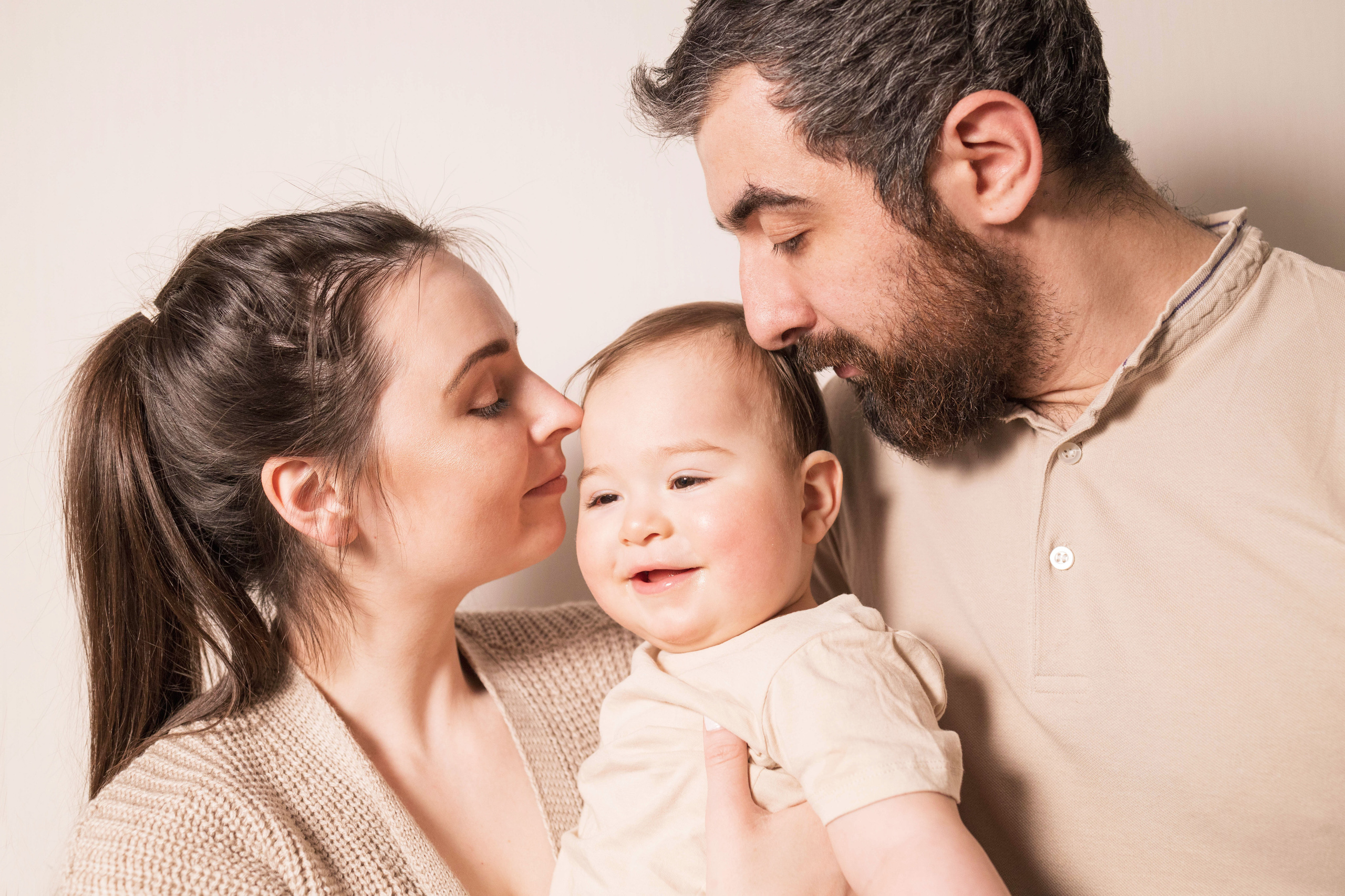 Семейная фотосессия у вас дома. Семейный фотограф, детский фотограф, контент съемка в Москве Лика Ше